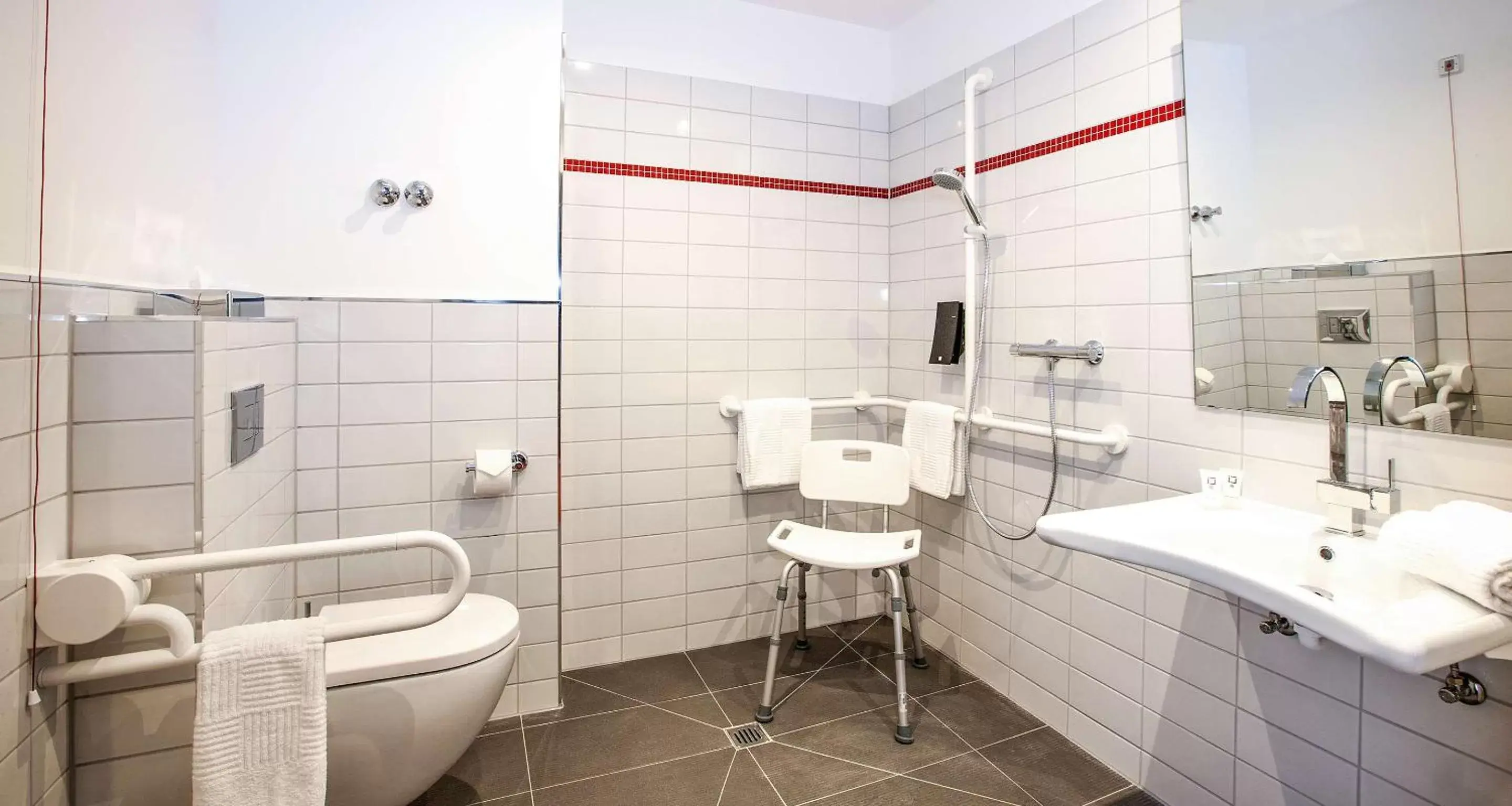 Bathroom in Best Western Plus Plaza Berlin Kurfürstendamm