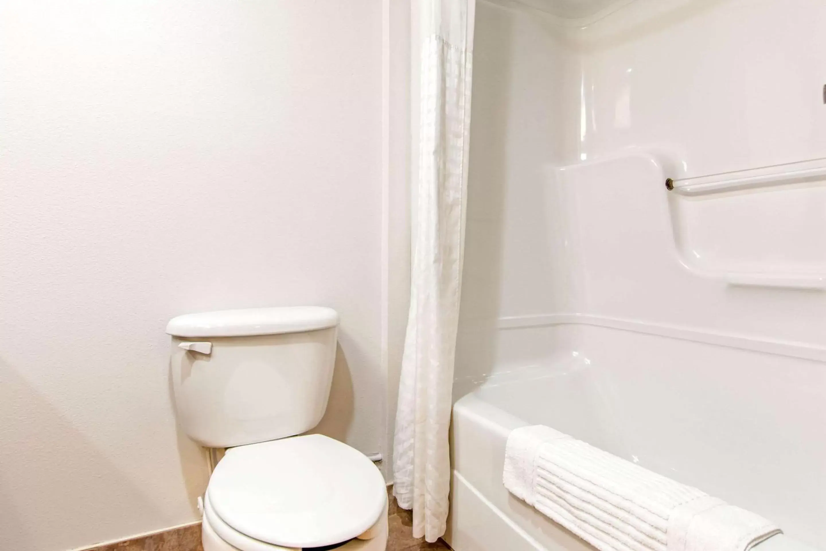 Bathroom in Comfort Inn & Suites Shawinigan