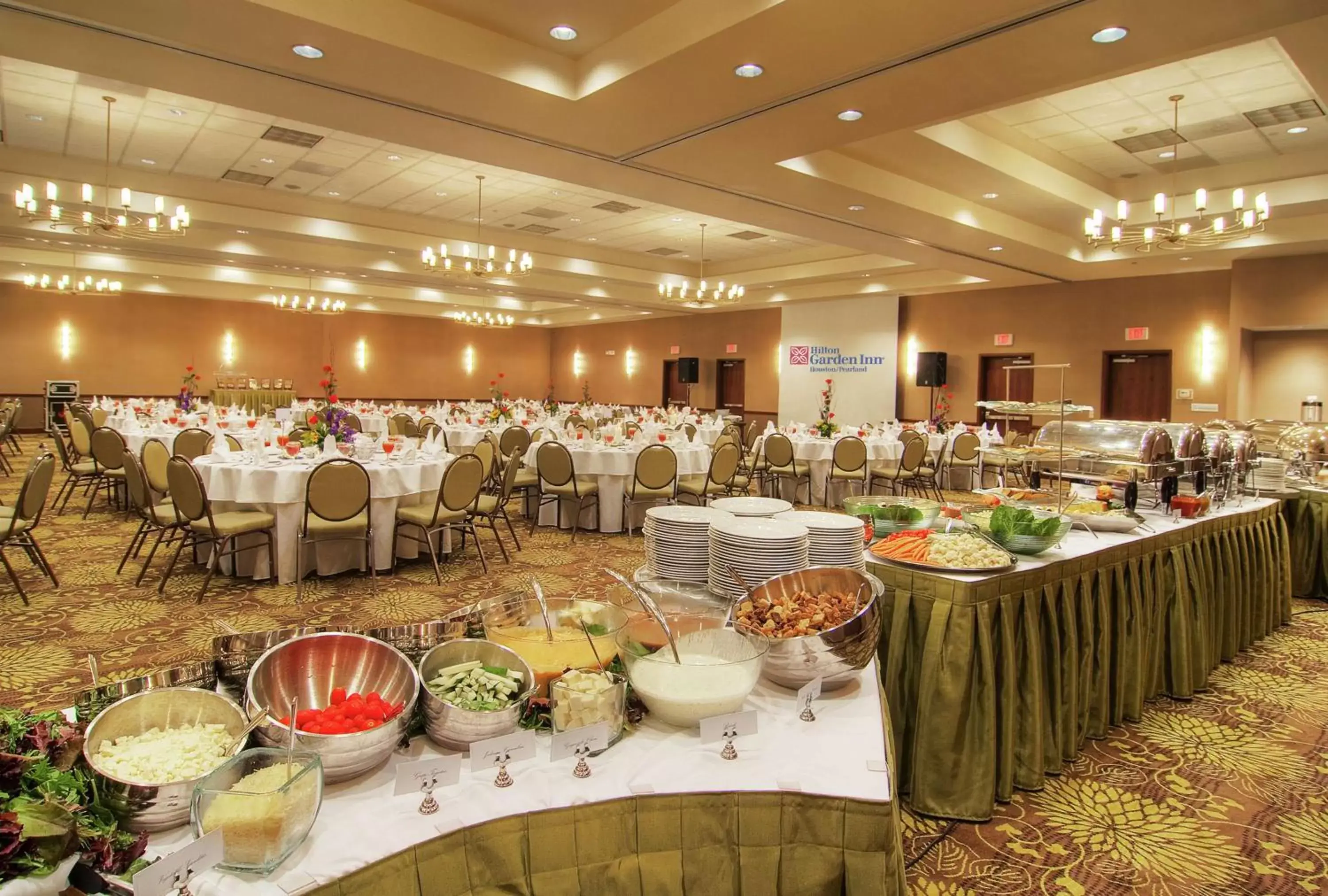 Meeting/conference room, Restaurant/Places to Eat in Hilton Garden Inn Houston-Pearland