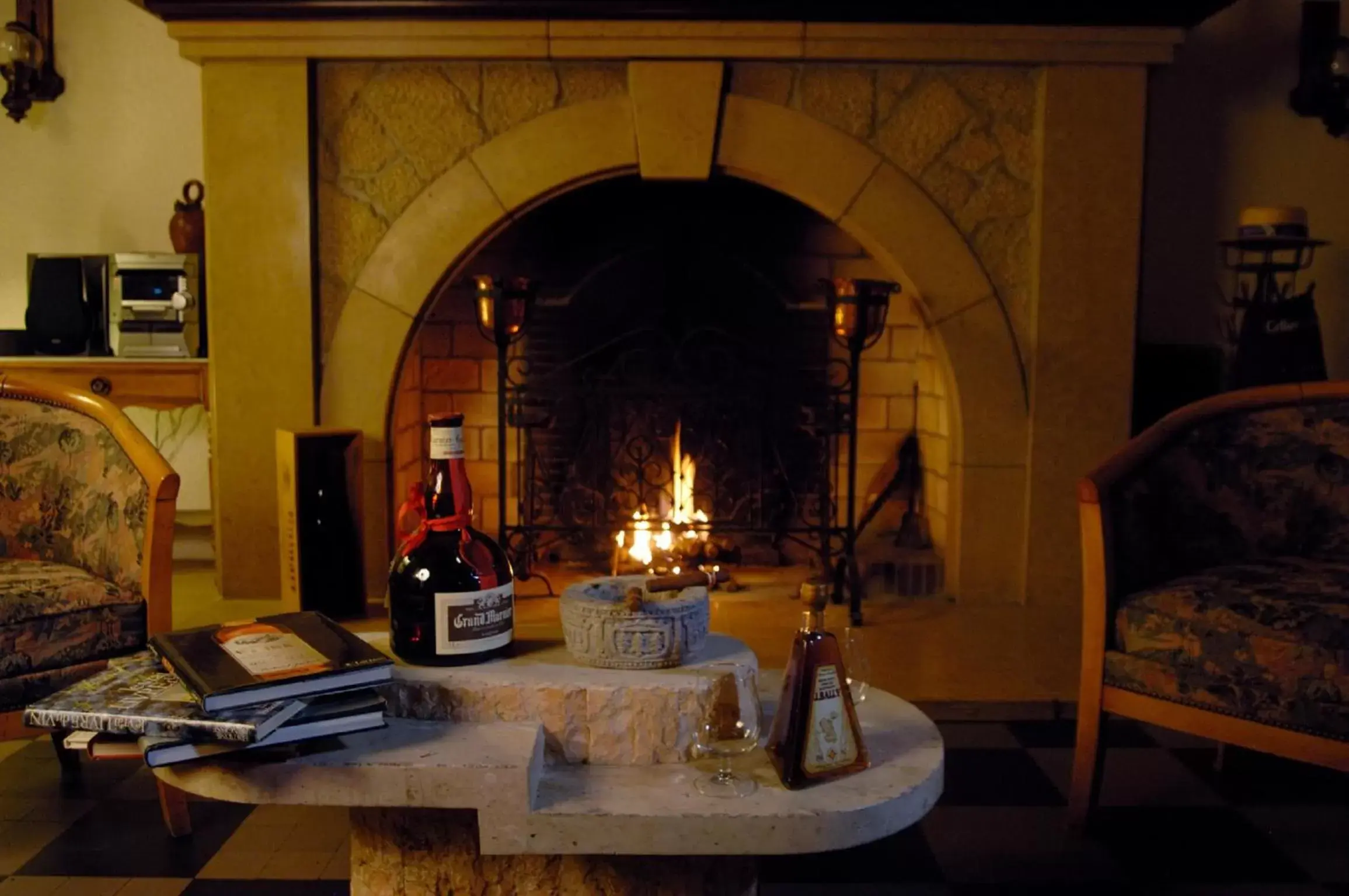 Library in Le Logis Des Voyageurs