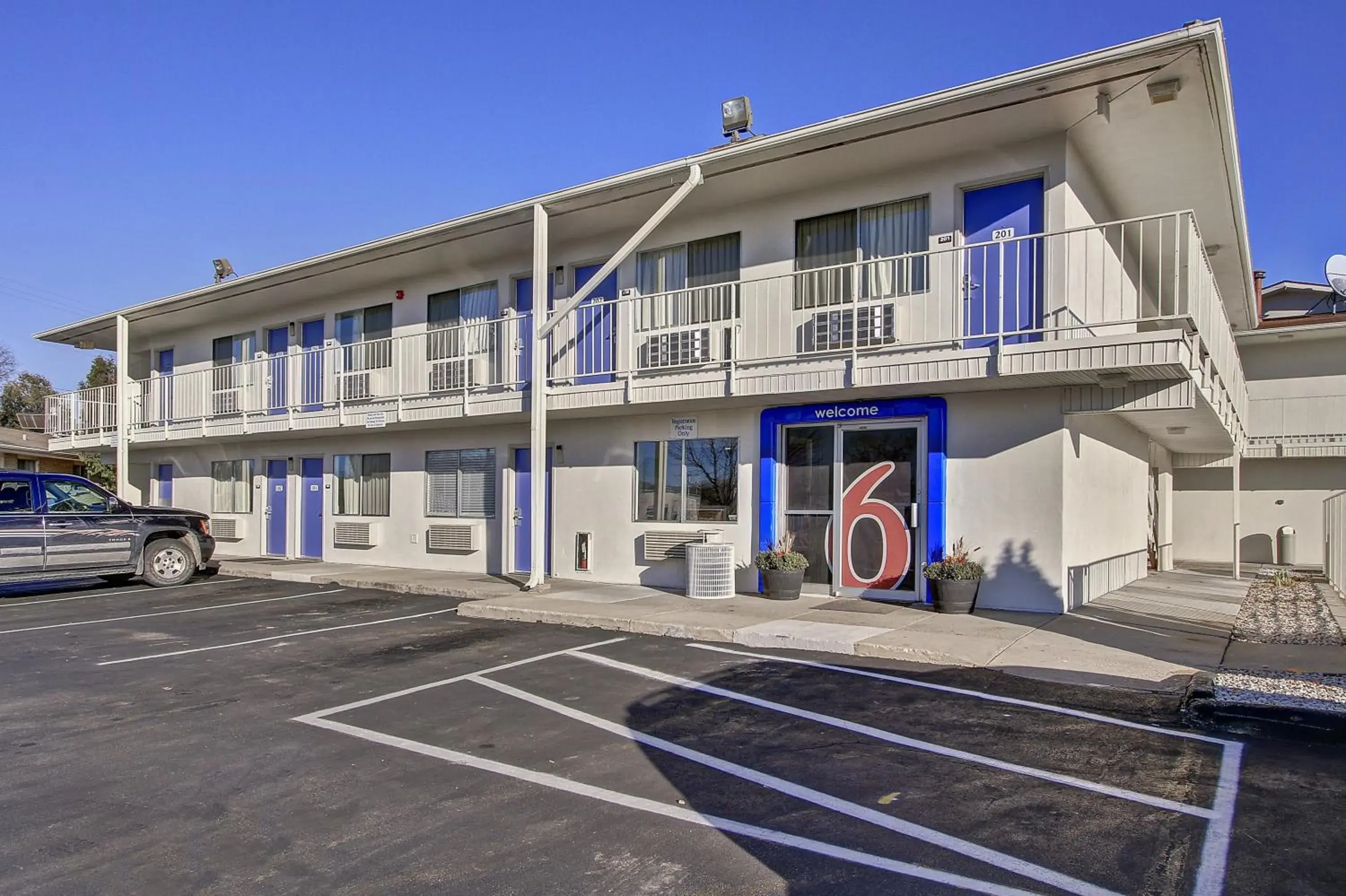 Facade/entrance, Property Building in Motel 6-Green Bay, WI