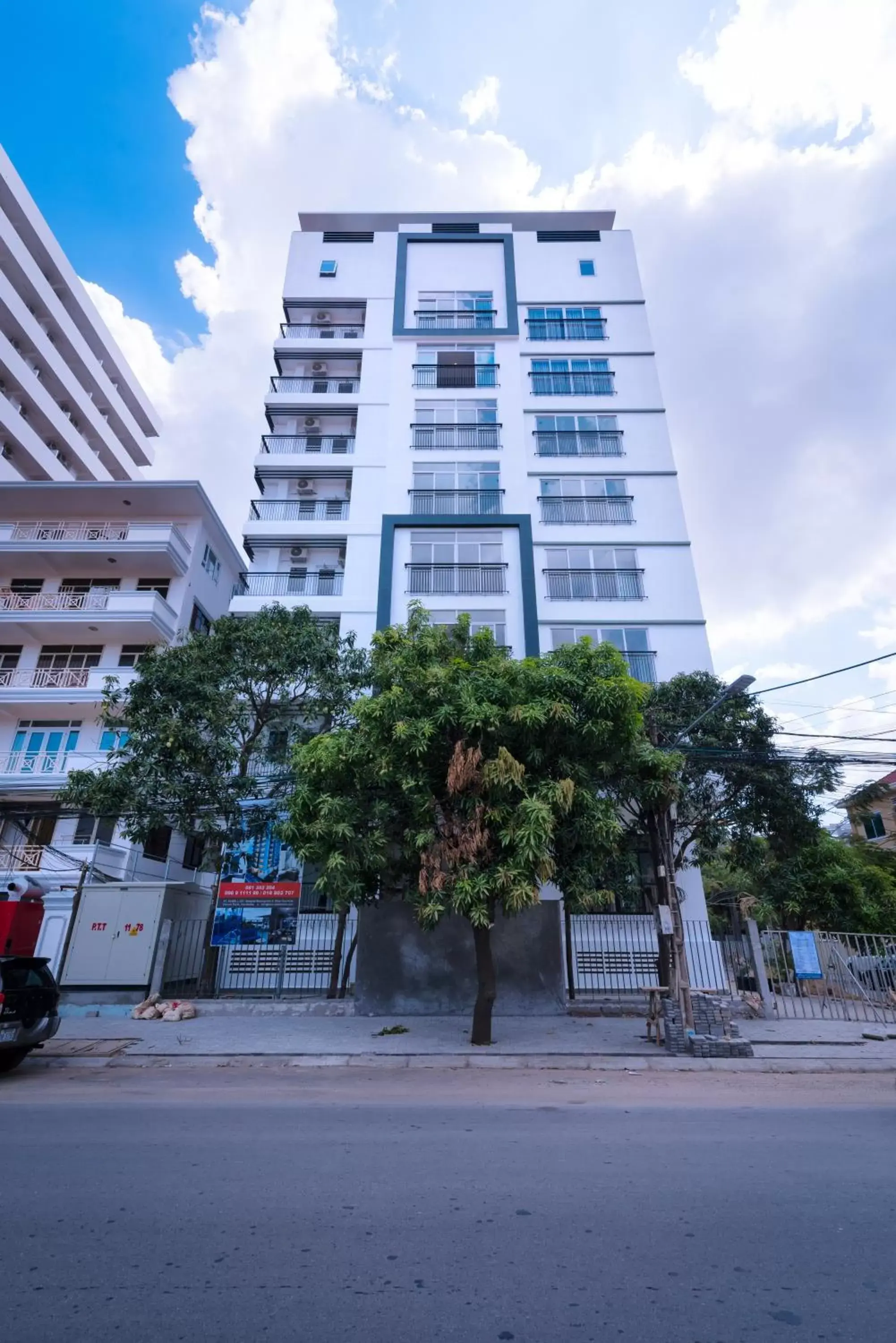 Facade/entrance, Property Building in Sun Apartment