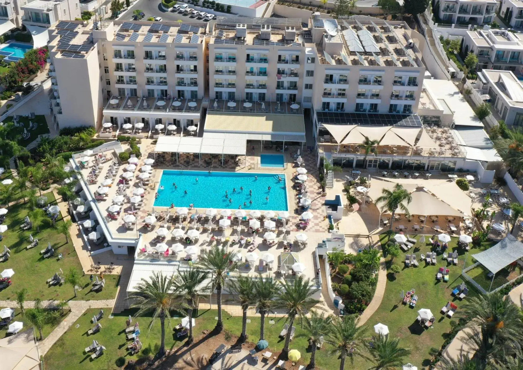 Property building, Bird's-eye View in Queens Bay Hotel