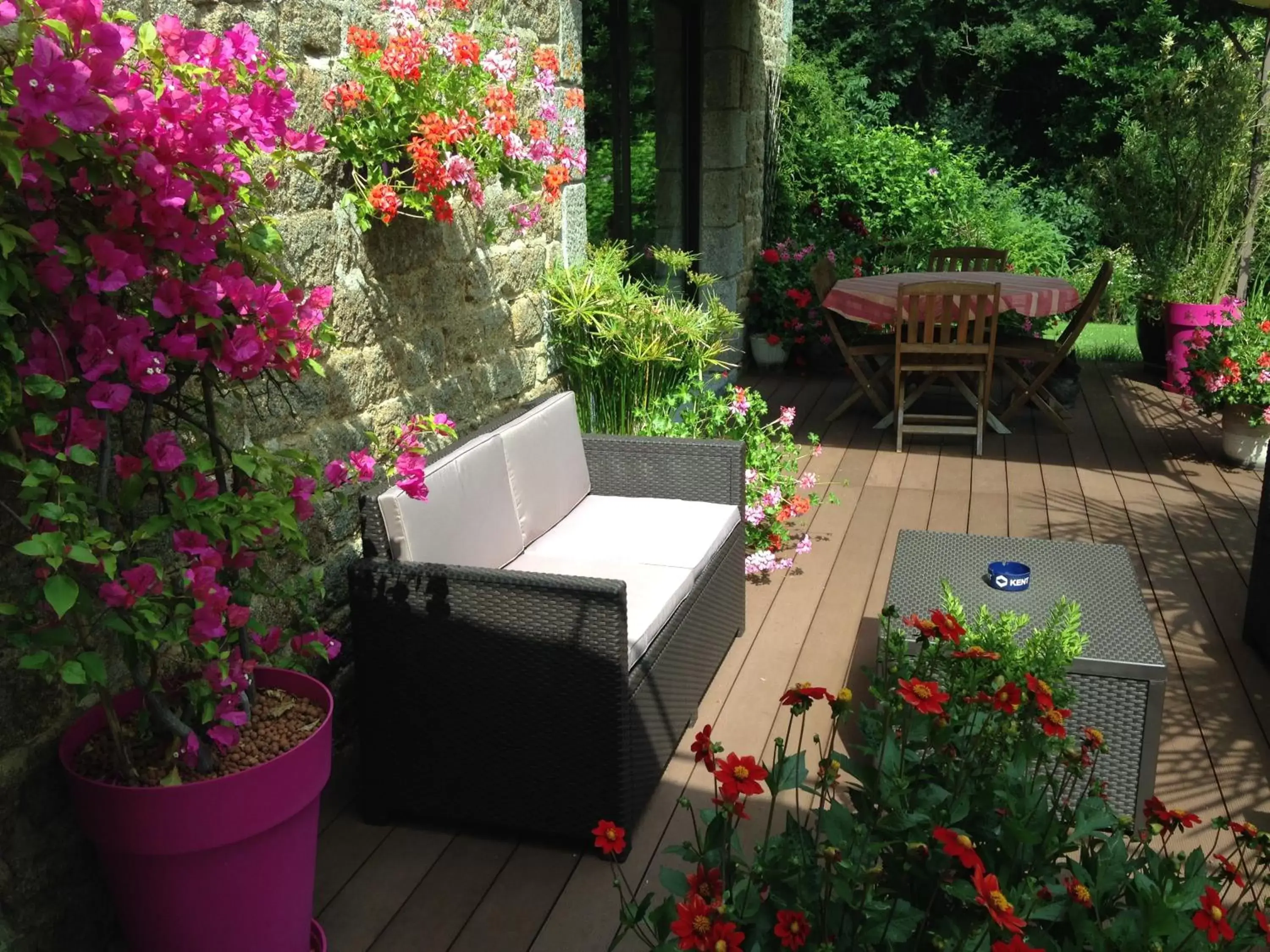 Balcony/Terrace in Chambres d'hôtes Le Bas Rassinoux