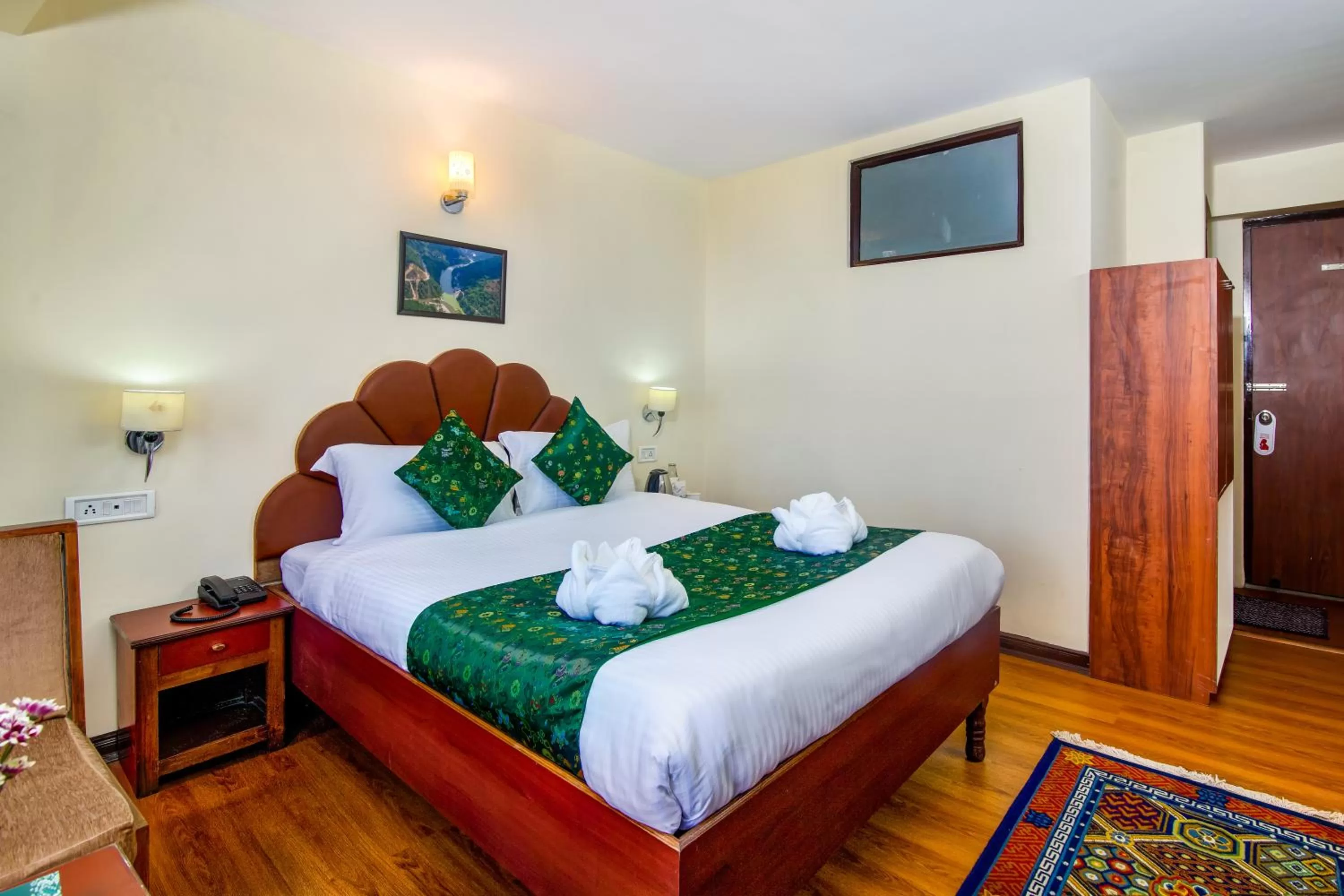 Bed in Muscatel BhumSang - 200 Mts from Mall Road