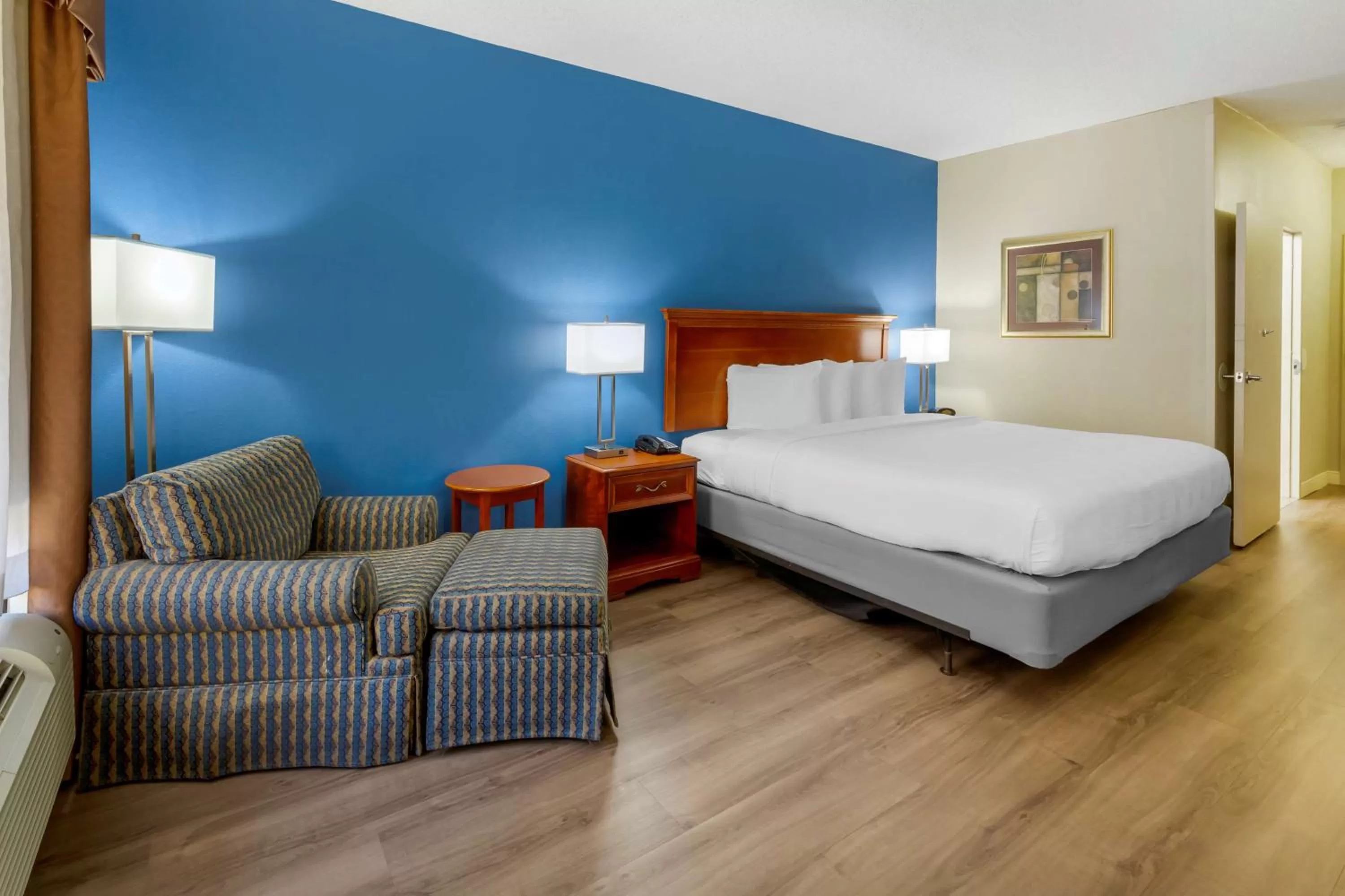 King Suite - Disability Access/Non-Smoking in Best Western Plus Cary - NC State