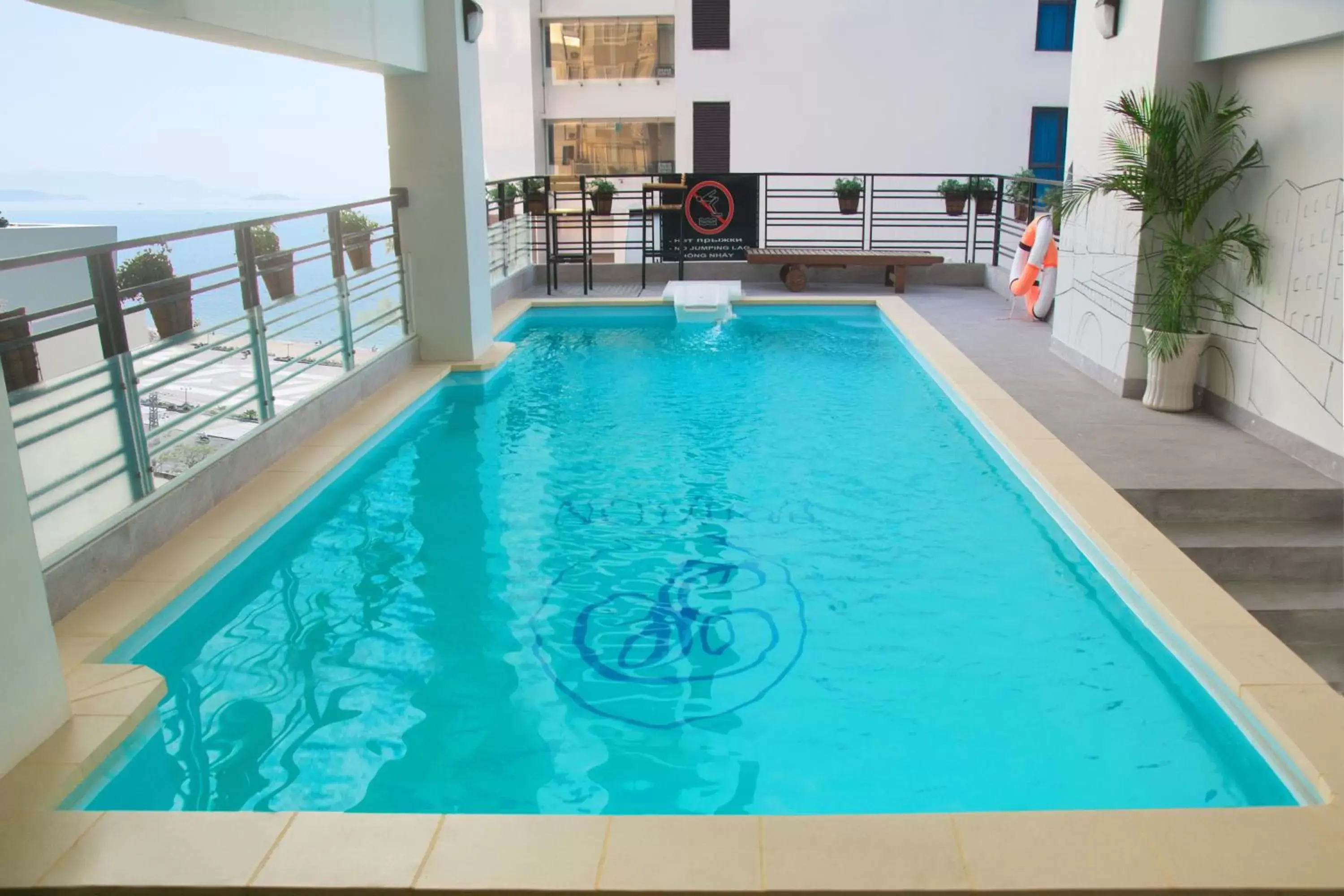 Swimming Pool in Pavillon Garden Hotel Nha Trang