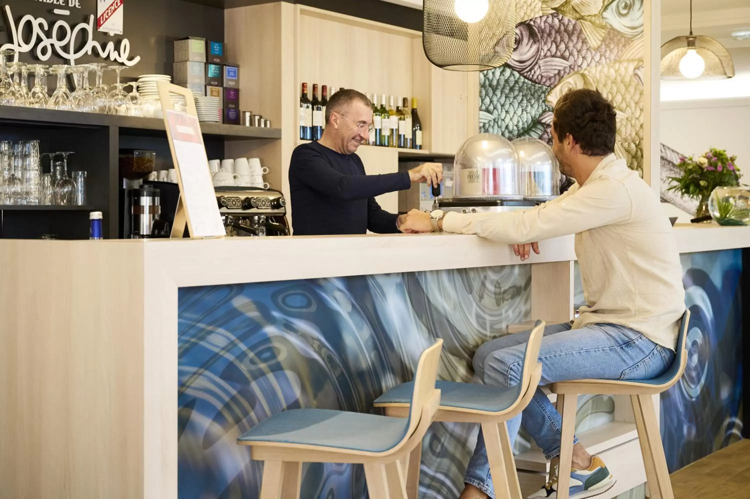 Lounge or bar in ibis Styles Bordeaux Begles Arena Lounge or bar in ibis Styles Bordeaux Begles Arena