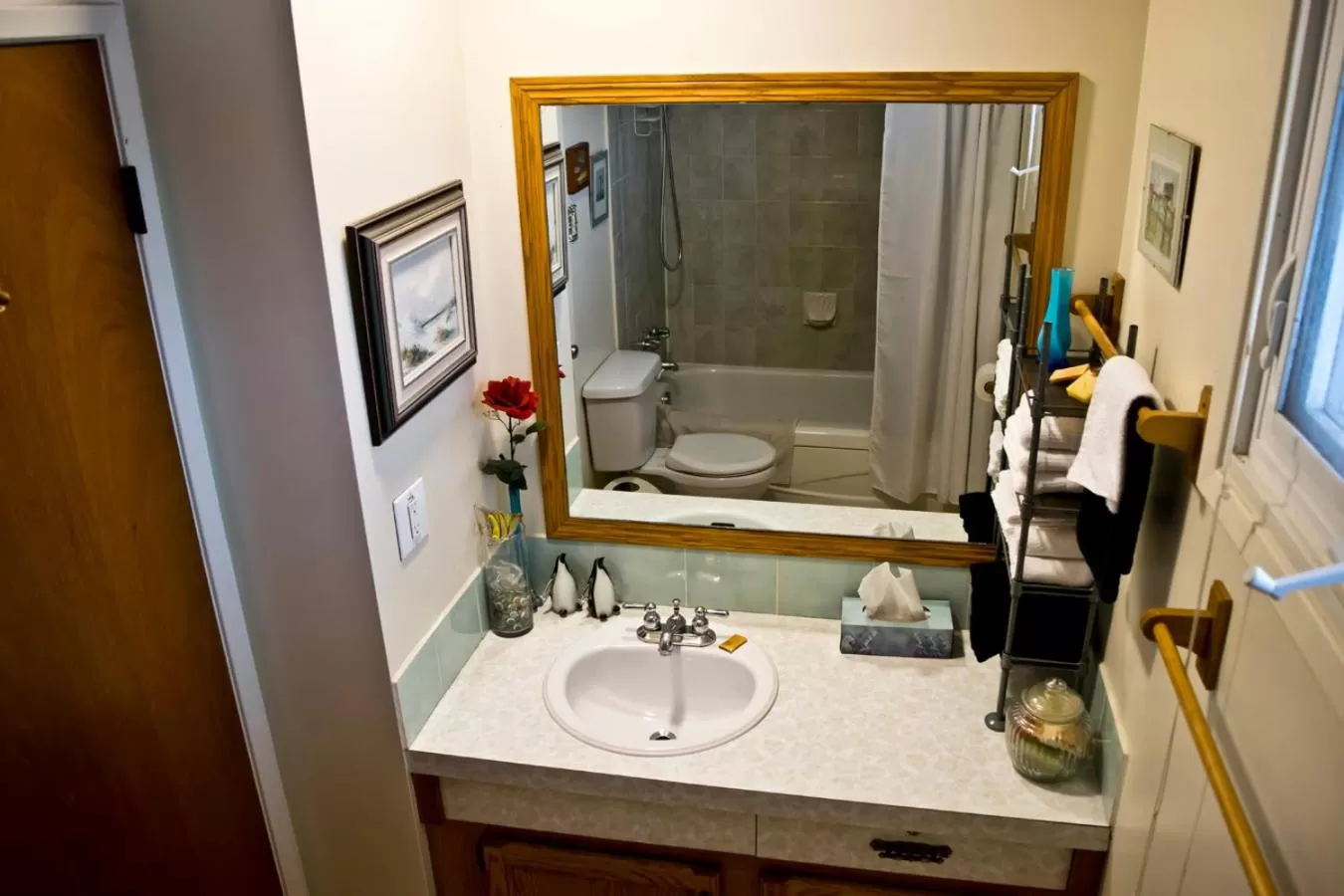 Bathroom in The Dewberry Homestay B&B