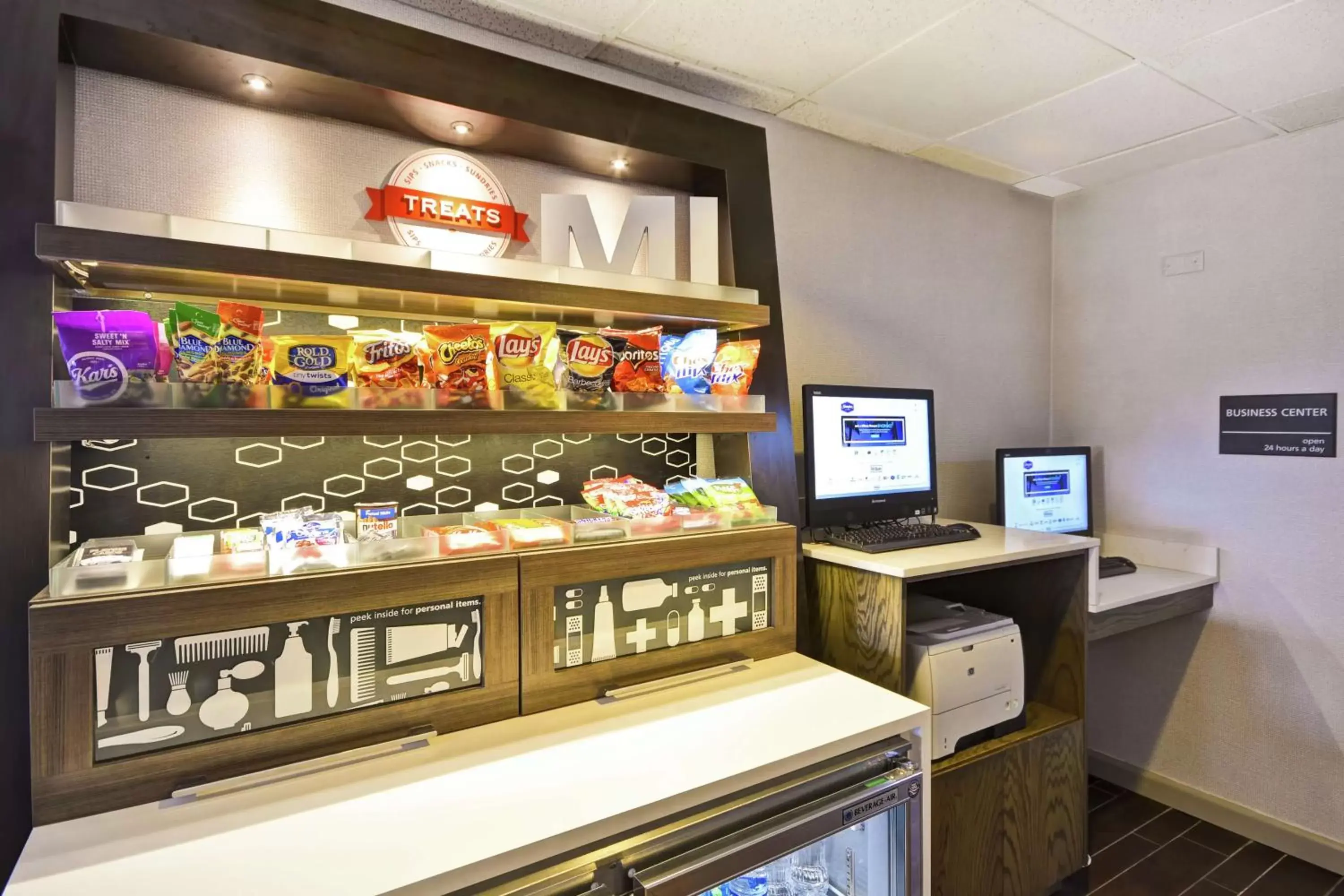 Restaurant/places to eat in Hampton Inn Detroit Madison Heights South Troy Restaurant/places to eat in Hampton Inn Detroit Madison Heights South Troy