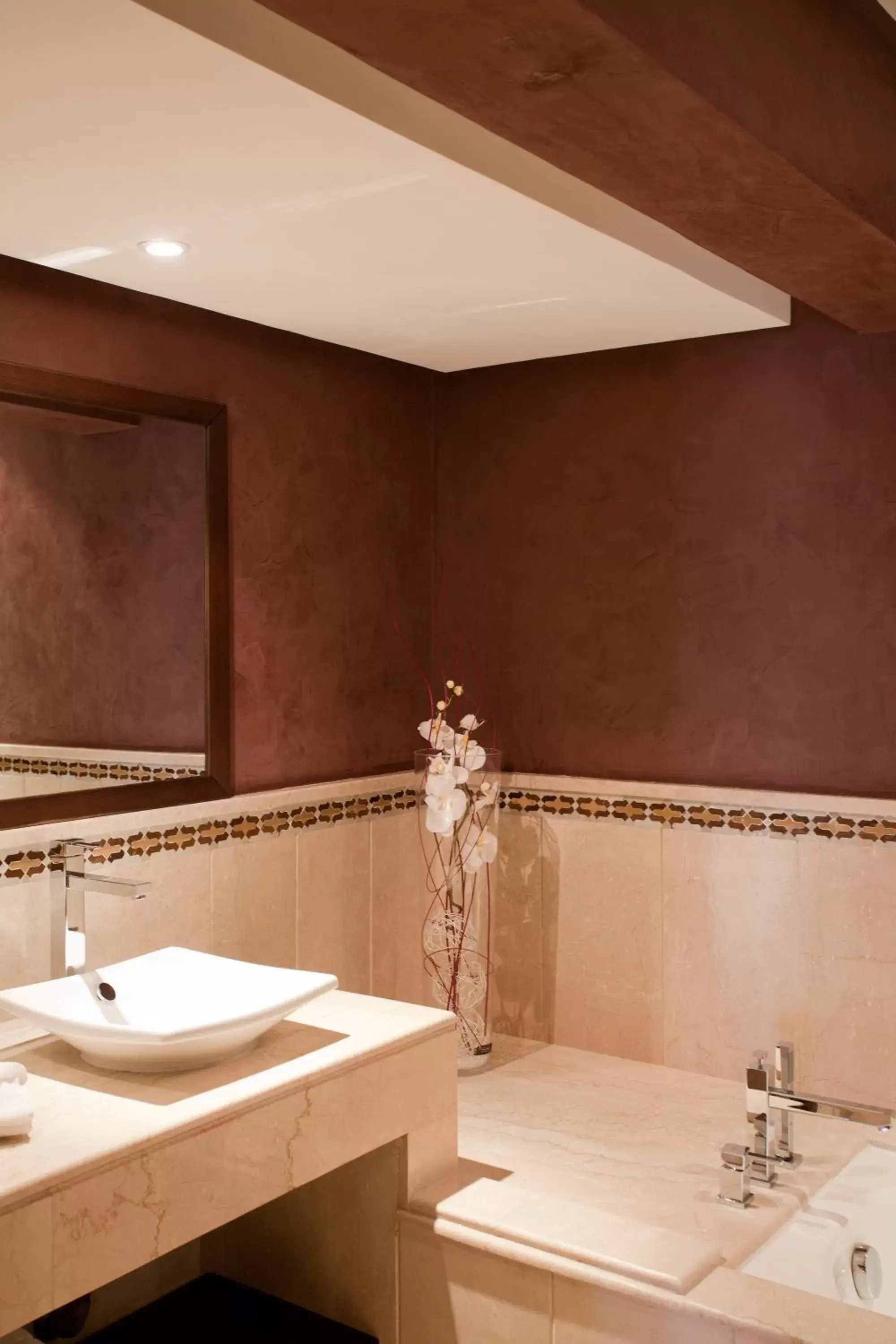 Photo of the whole room, Bathroom in Kenzi Menara Palace & Resort