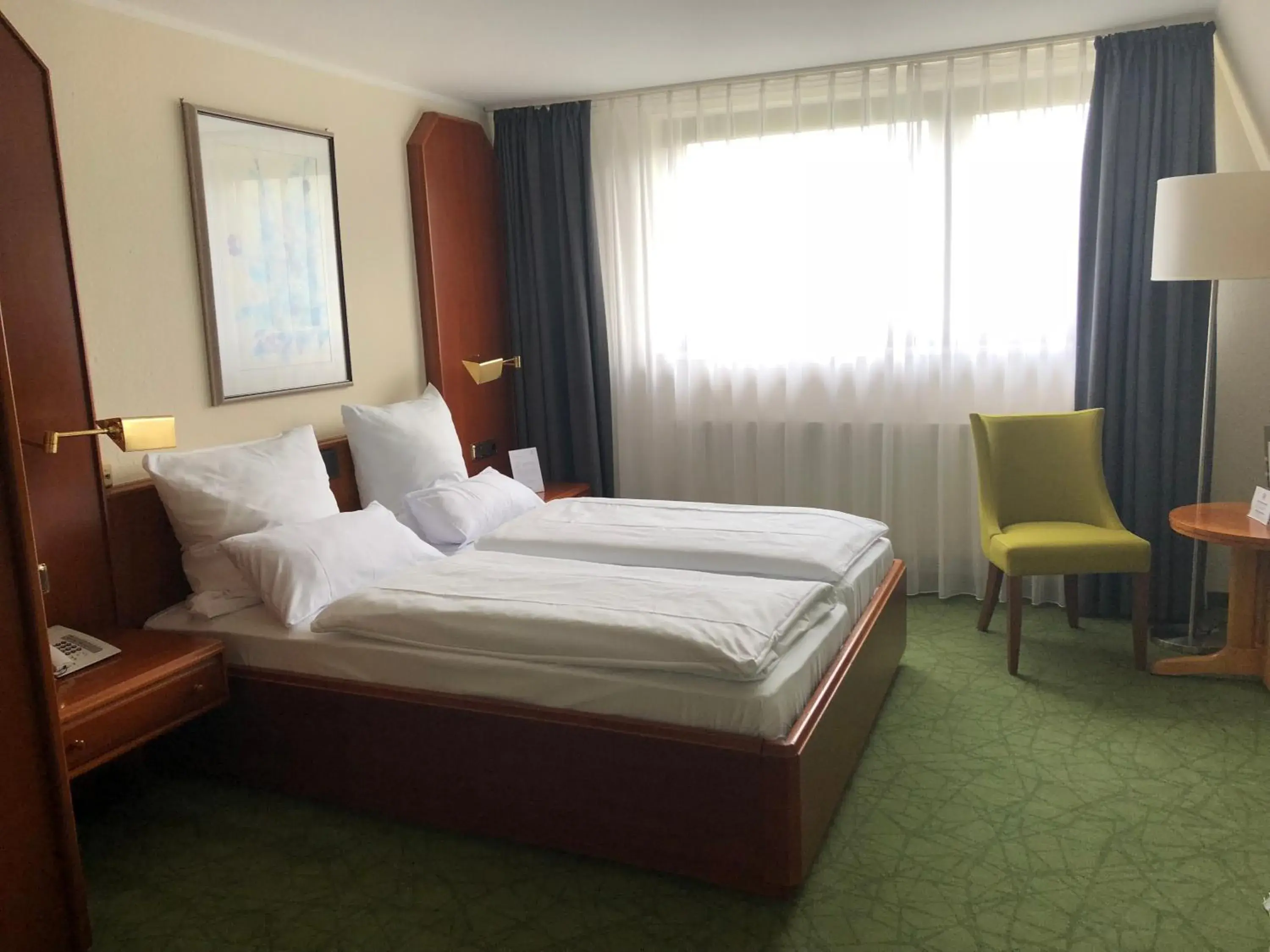 Photo of the whole room, Bed in Hotel Engel