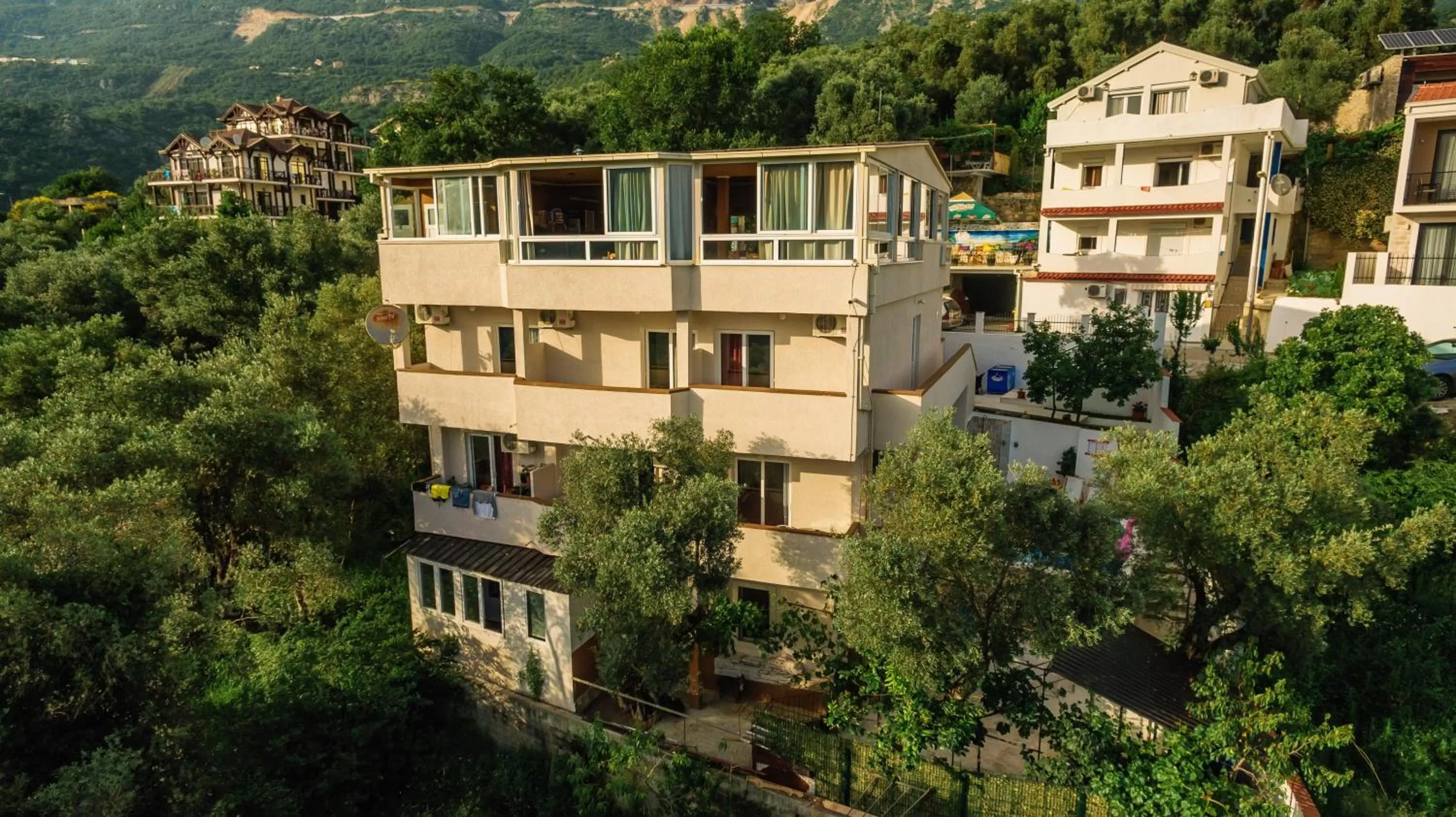 Facade/entrance in " Villa Kruna Lux "