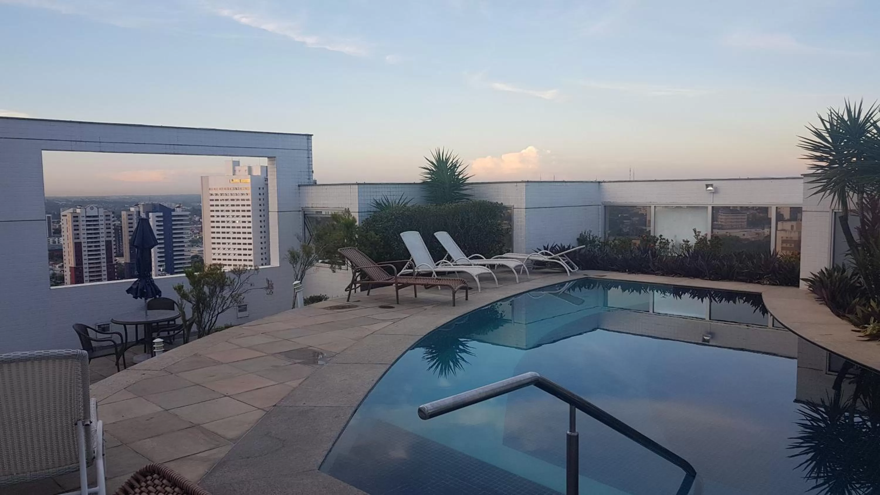 Swimming Pool in Flat Manaus