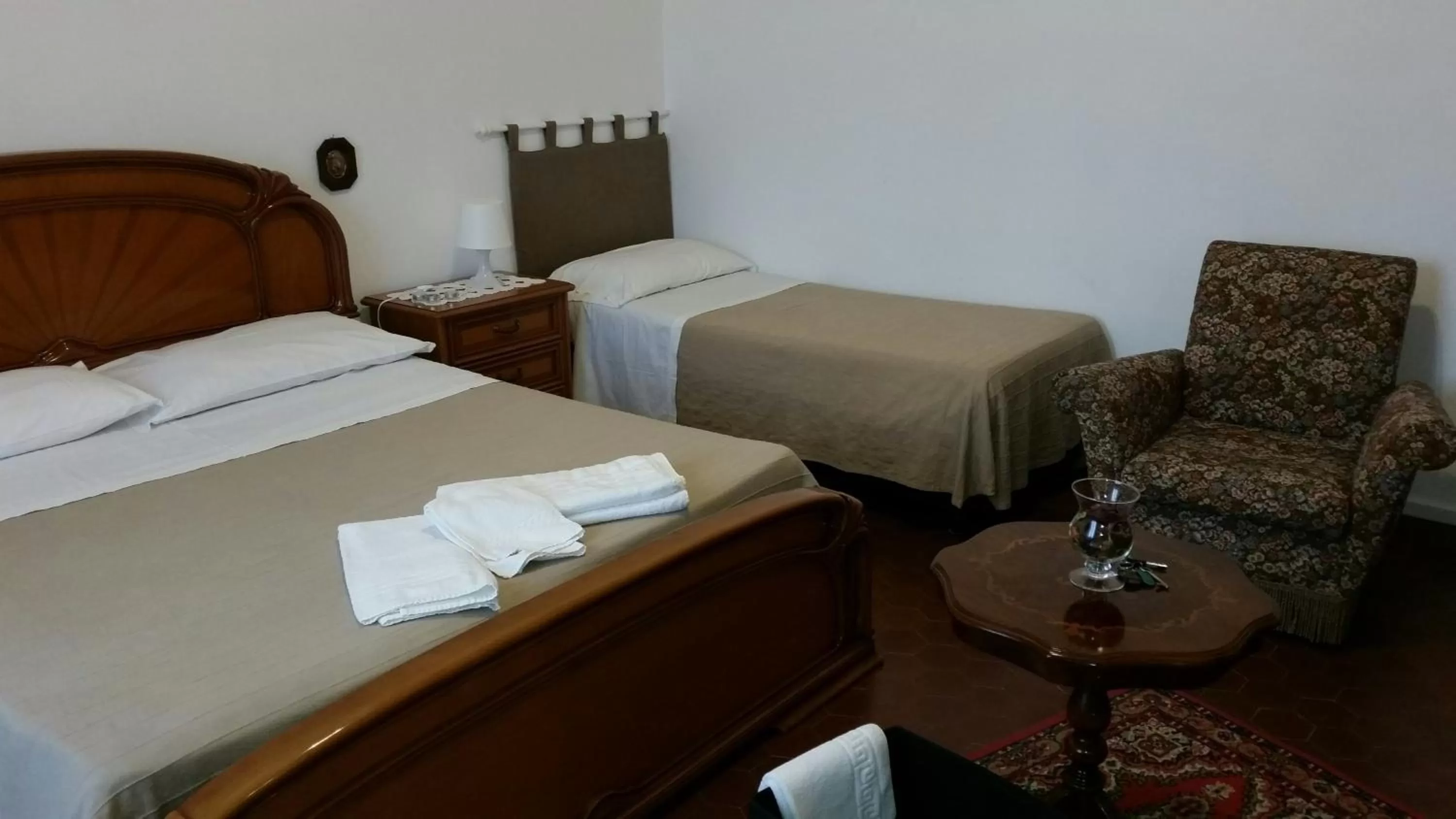 Photo of the whole room, Bed in Il Cucù B&B