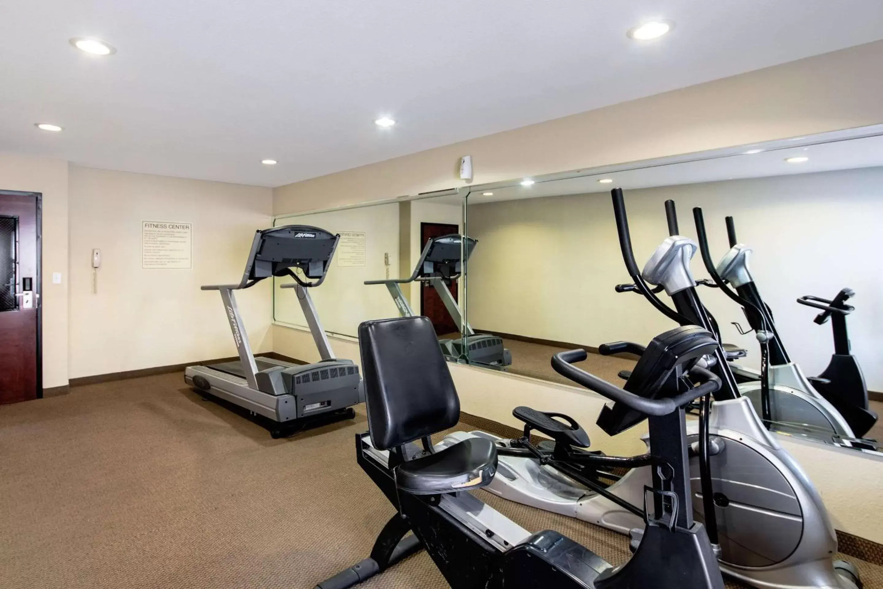 Fitness centre/facilities, Fitness Center/Facilities in Sleep Inn & Suites Near Fort Cavazos