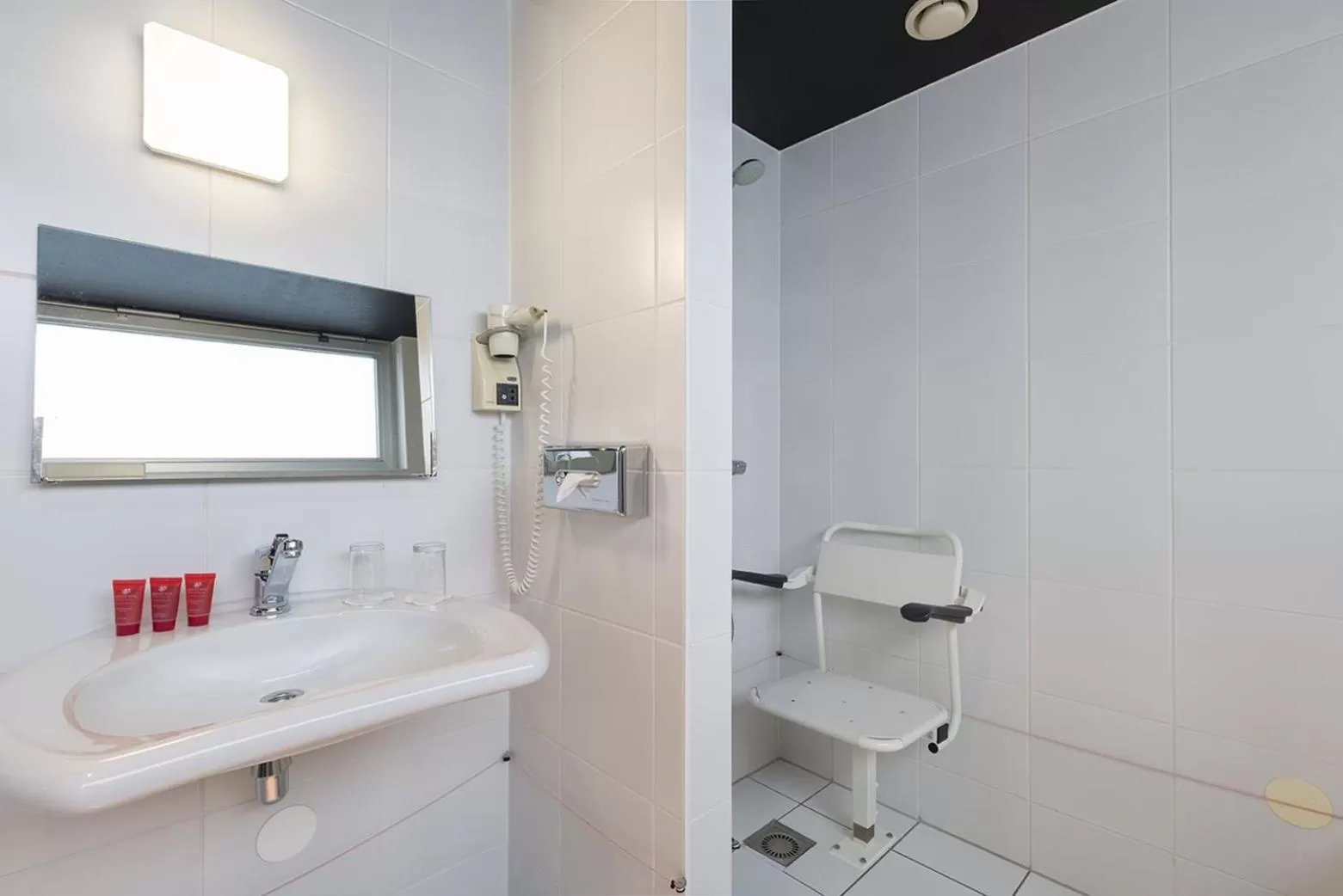 Double Room in Leonardo Hotel Almere City Center