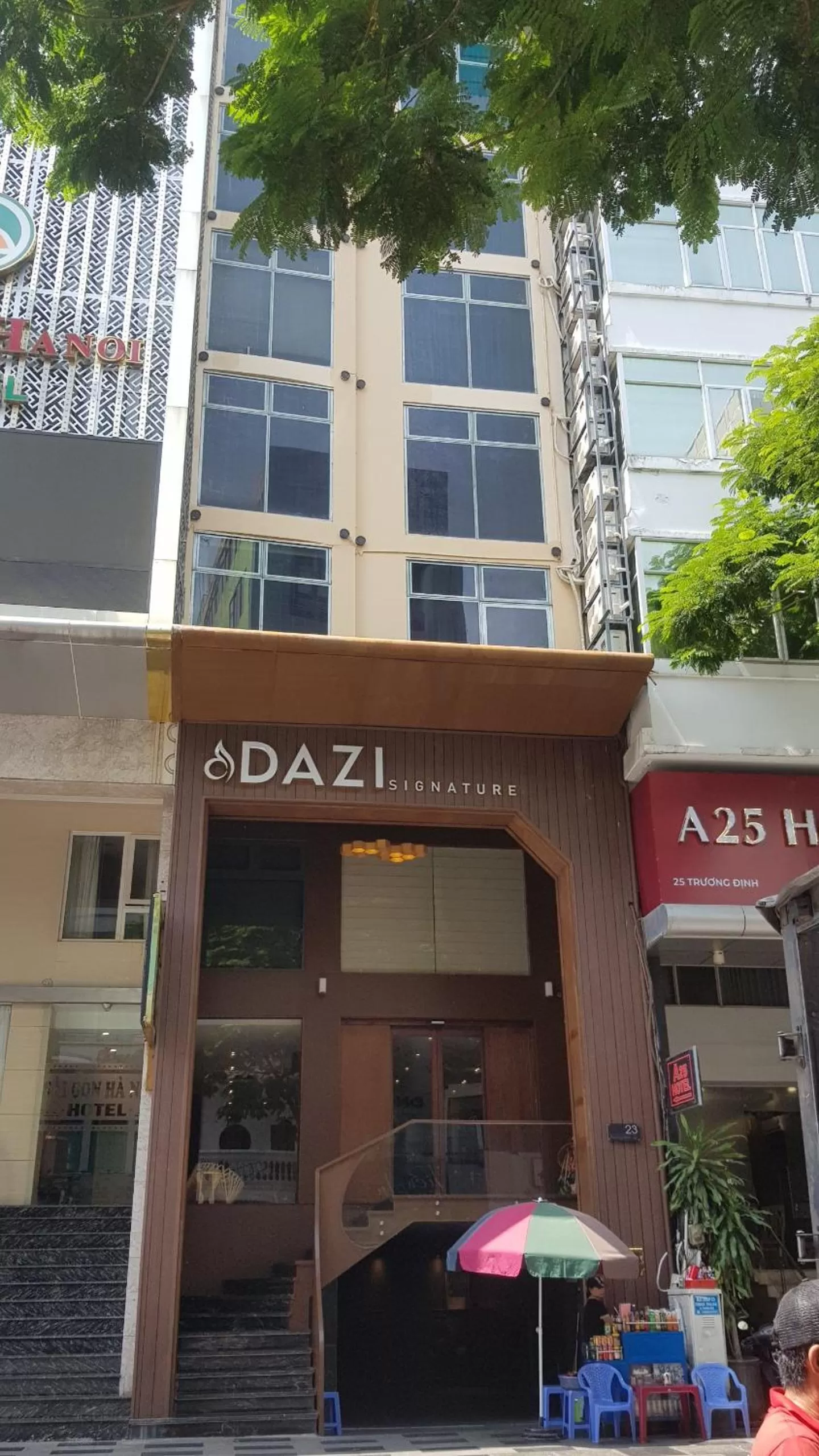 Property building in Dazi Signature