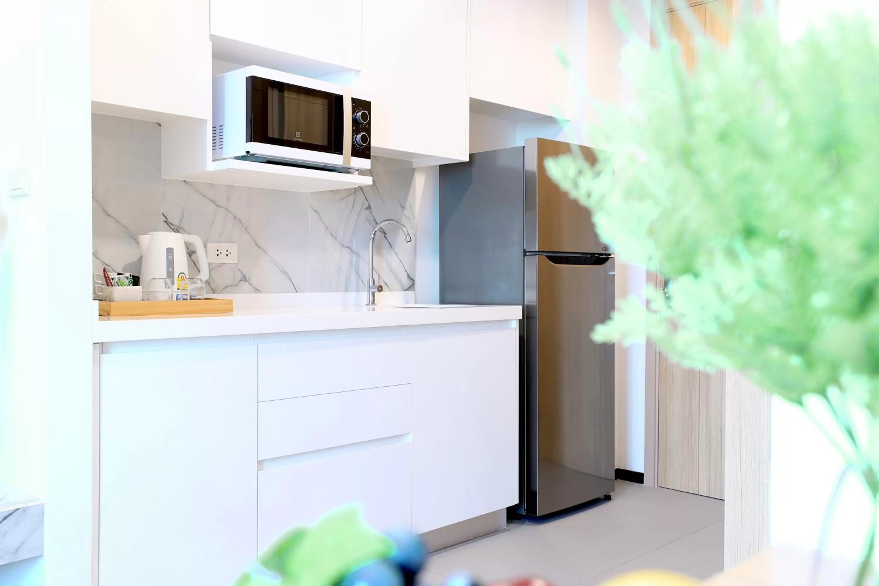 Kitchen or kitchenette in Alix Bangkok Hotel