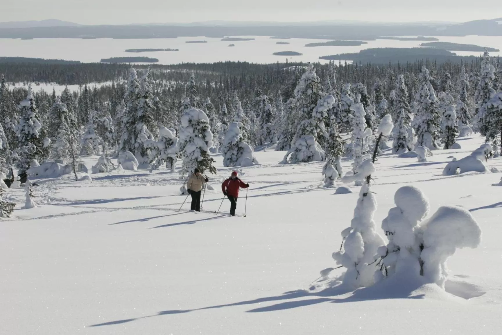 Skiing in Lapin Satu