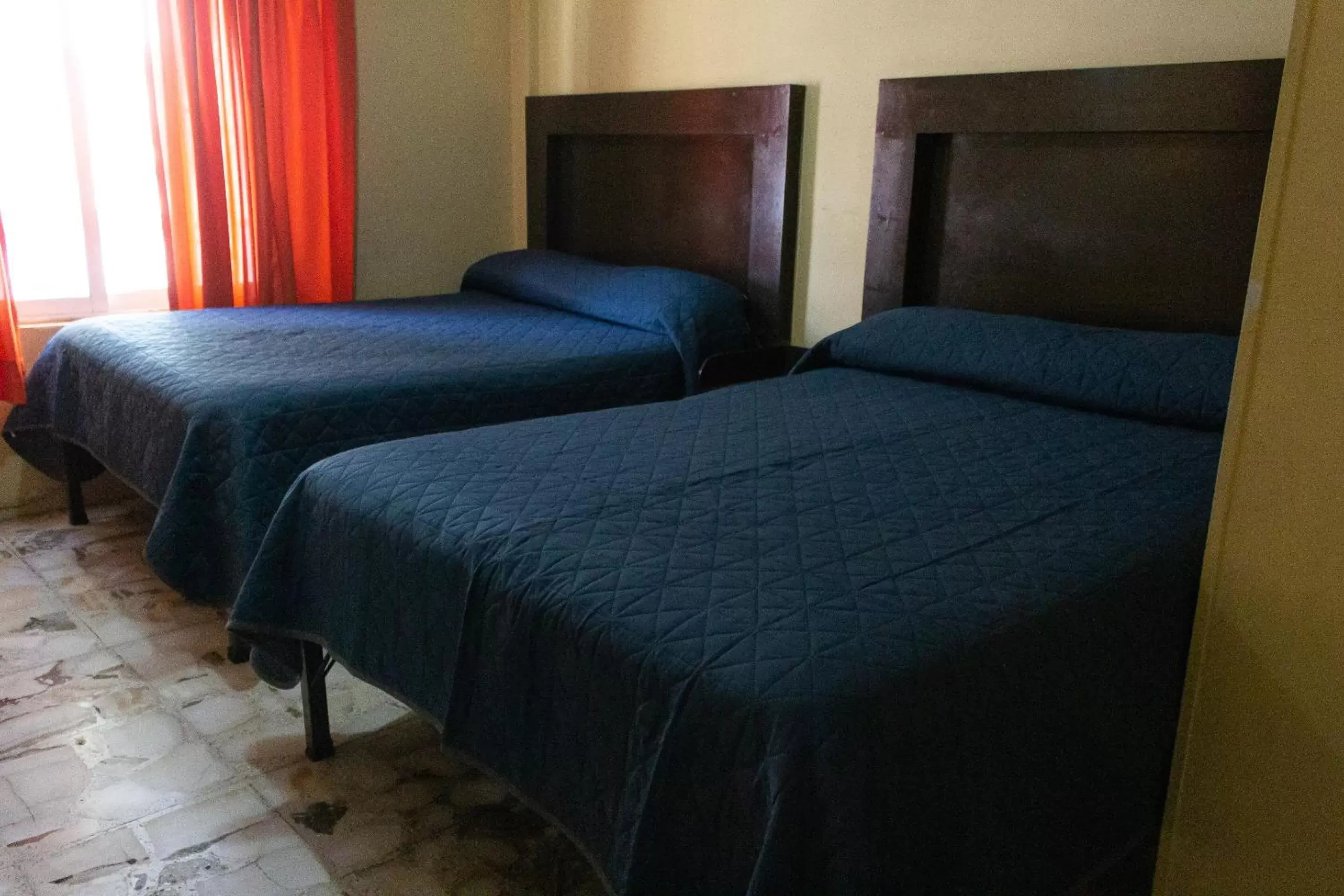 Bedroom, Bed in OYO Hotel Colón, Plaza Bicentenario, Zacatecas Centro