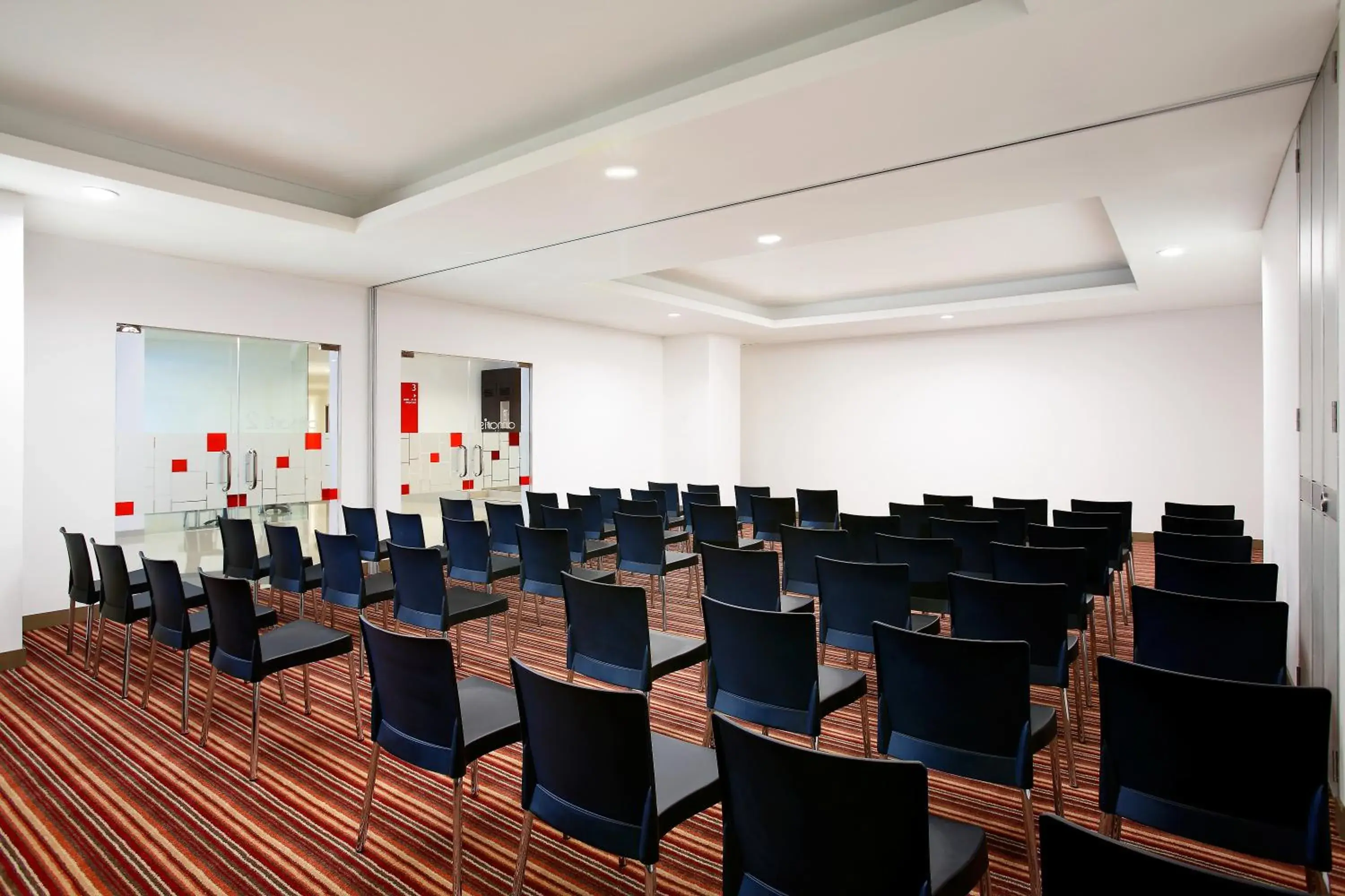 Business facilities in Amaris Hotel Season City