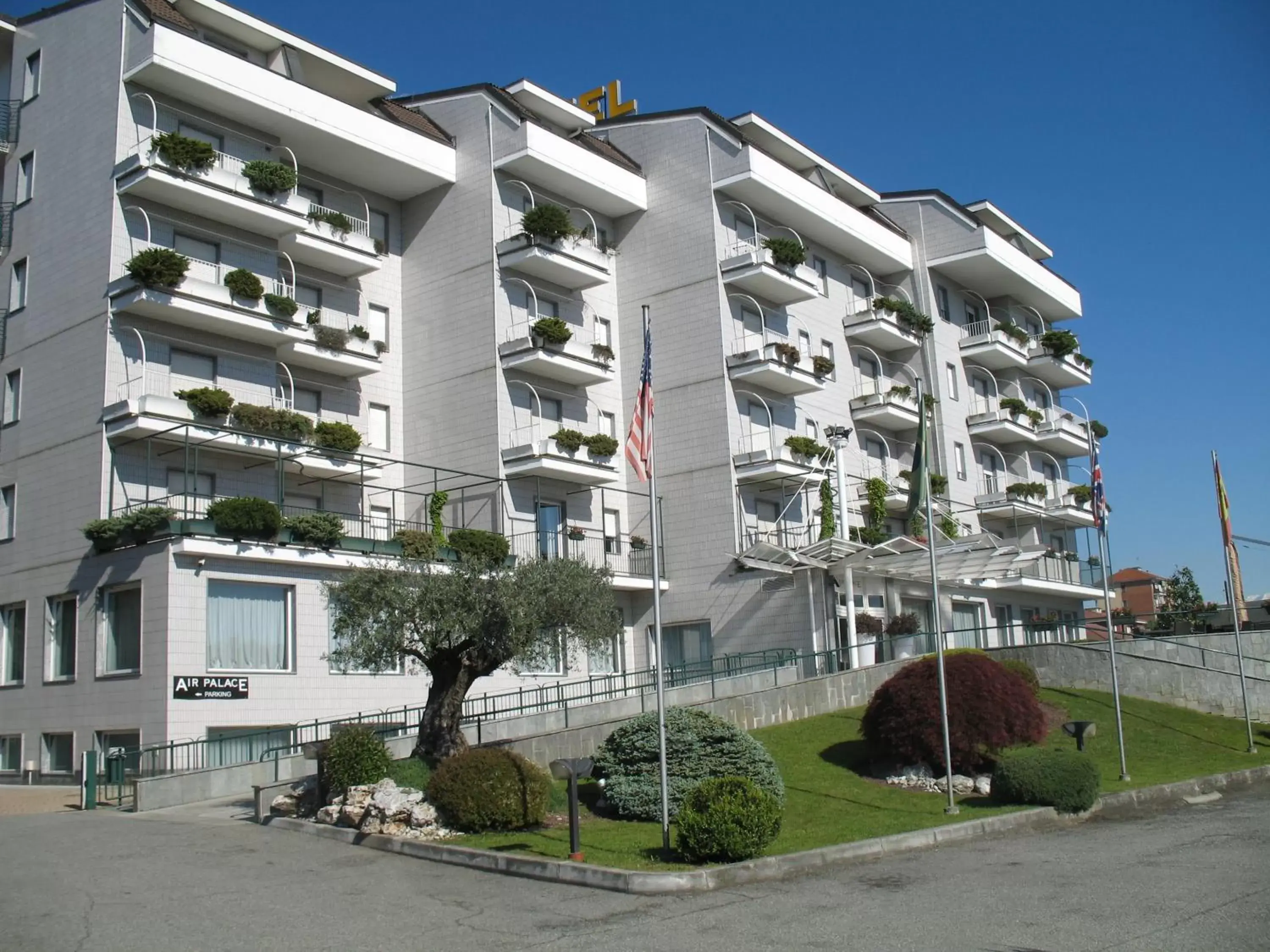 Facade/entrance, Property Building in Air Palace Hotel