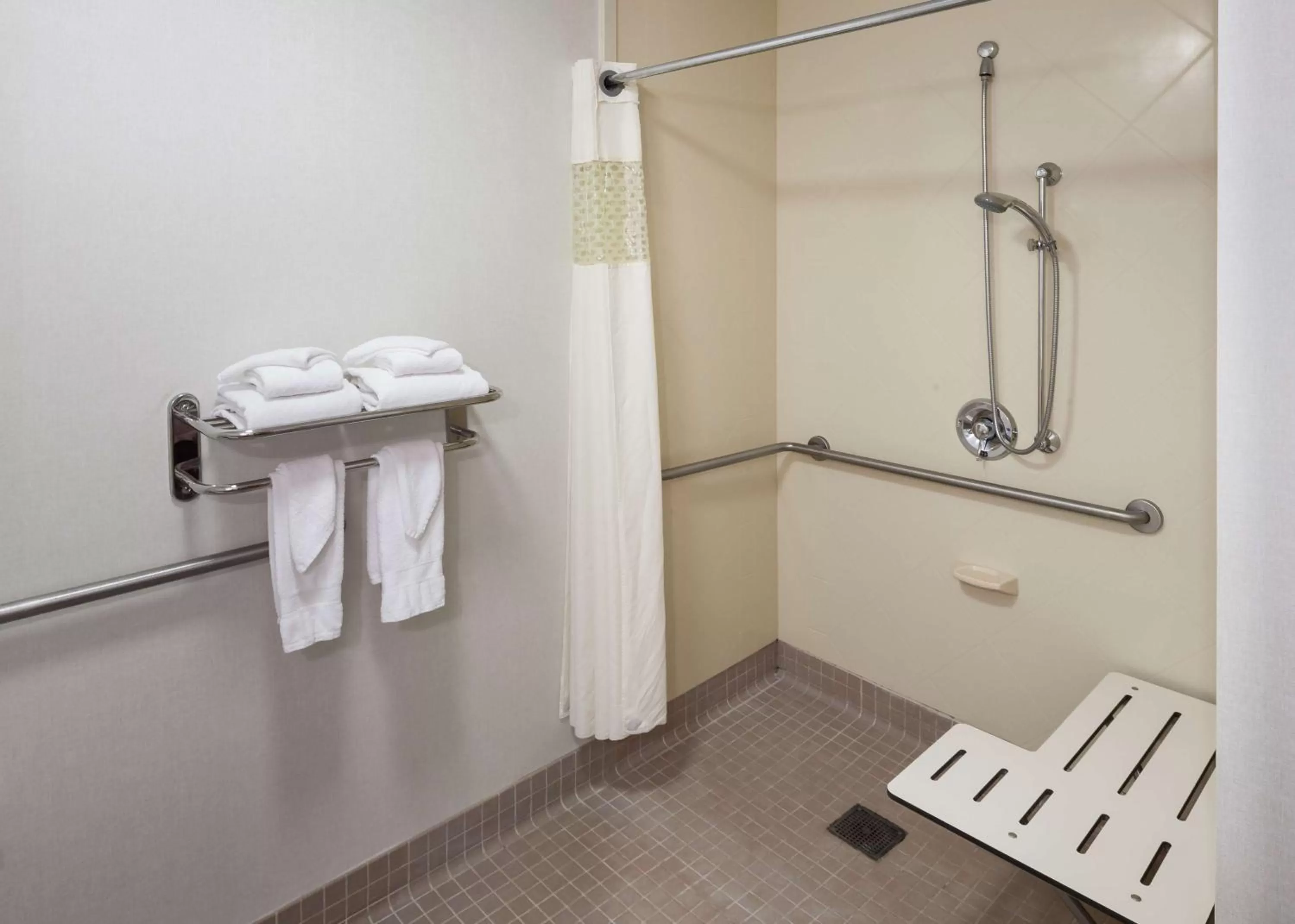 Bathroom in Hampton Inn & Suites Westford-Chelmsford