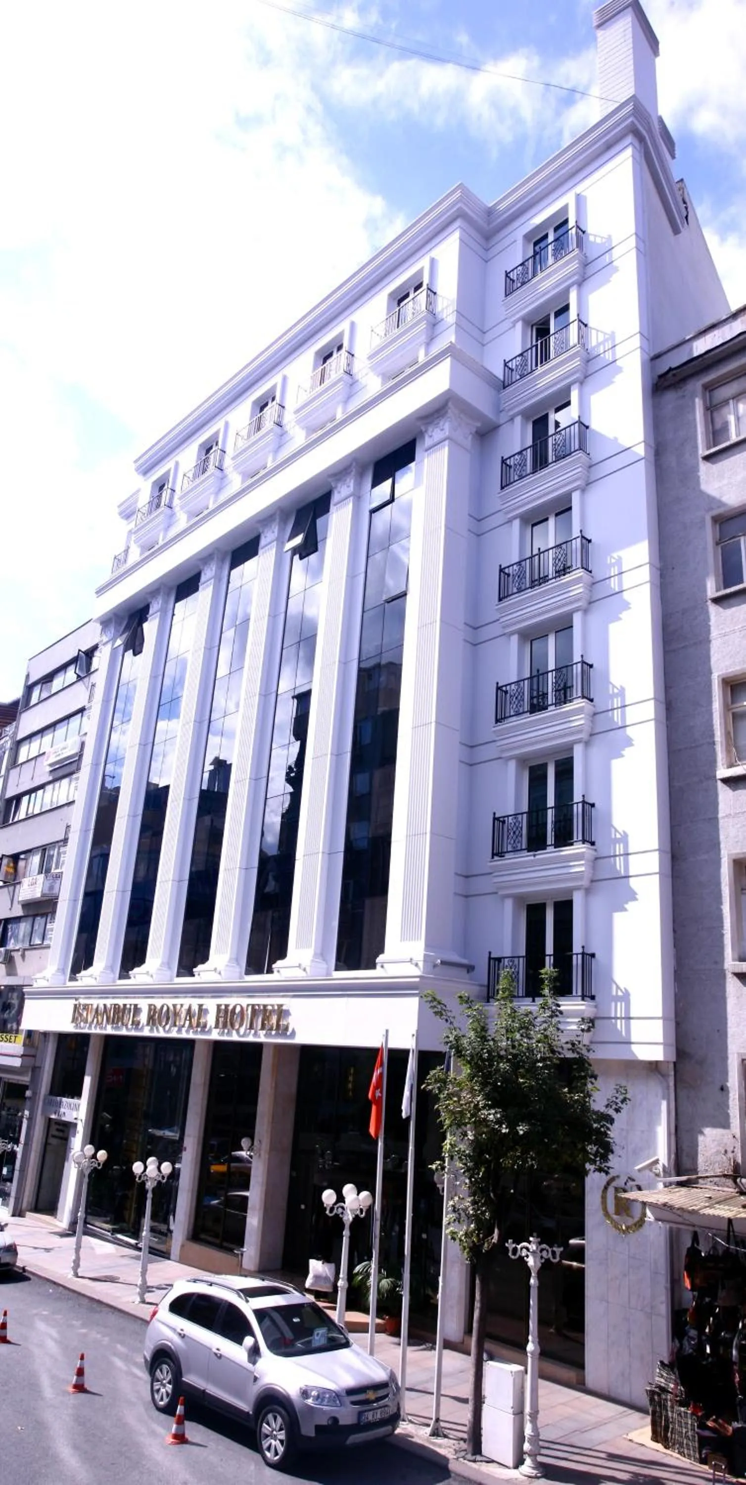 Property building in Istanbul Royal Hotel