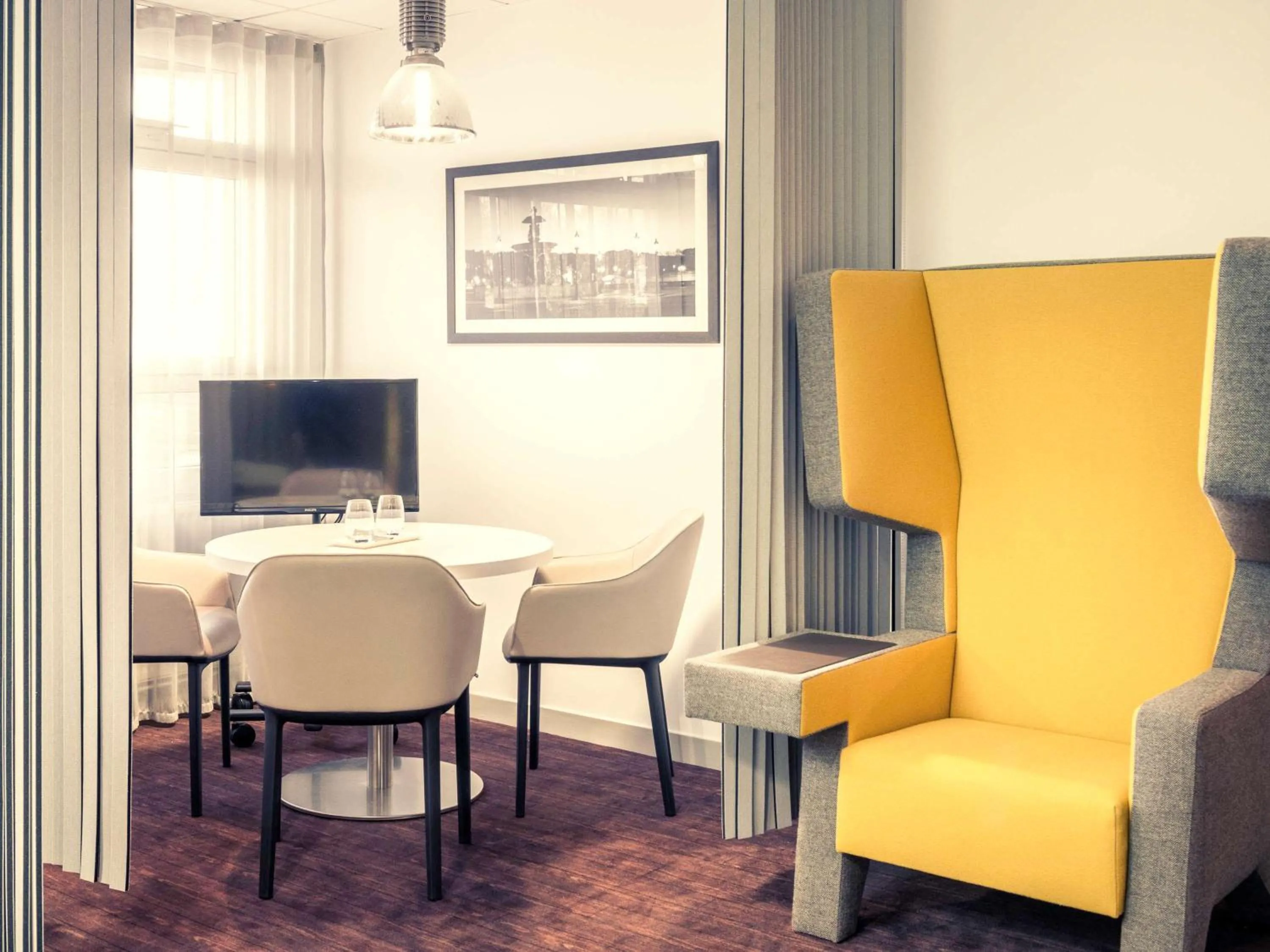 On site in Mercure Paris Massy Gare TGV