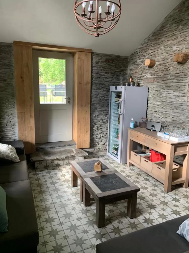 Lounge or bar in B&B Le Nid d'Hirondelle