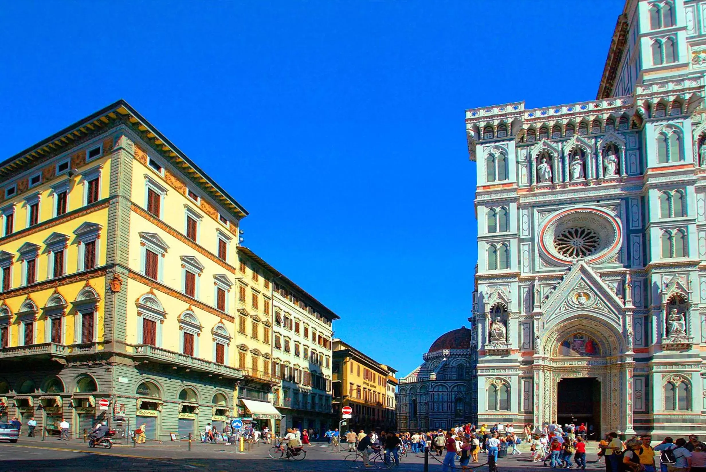 Street view, Nearby Landmark in Palazzo Gamba Apartments al Duomo