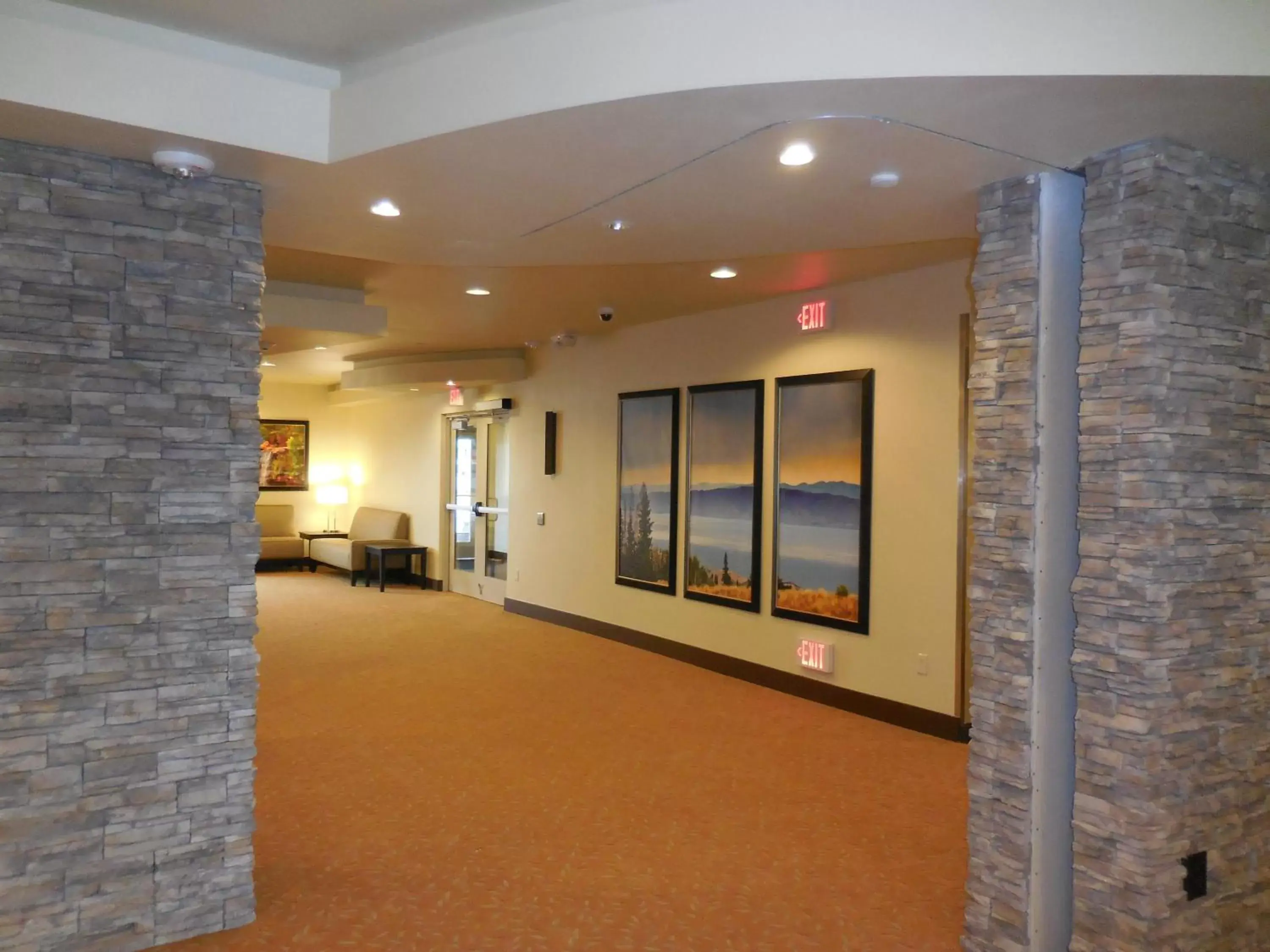 Coffee/tea facilities in Ledgestone Hotel Billings