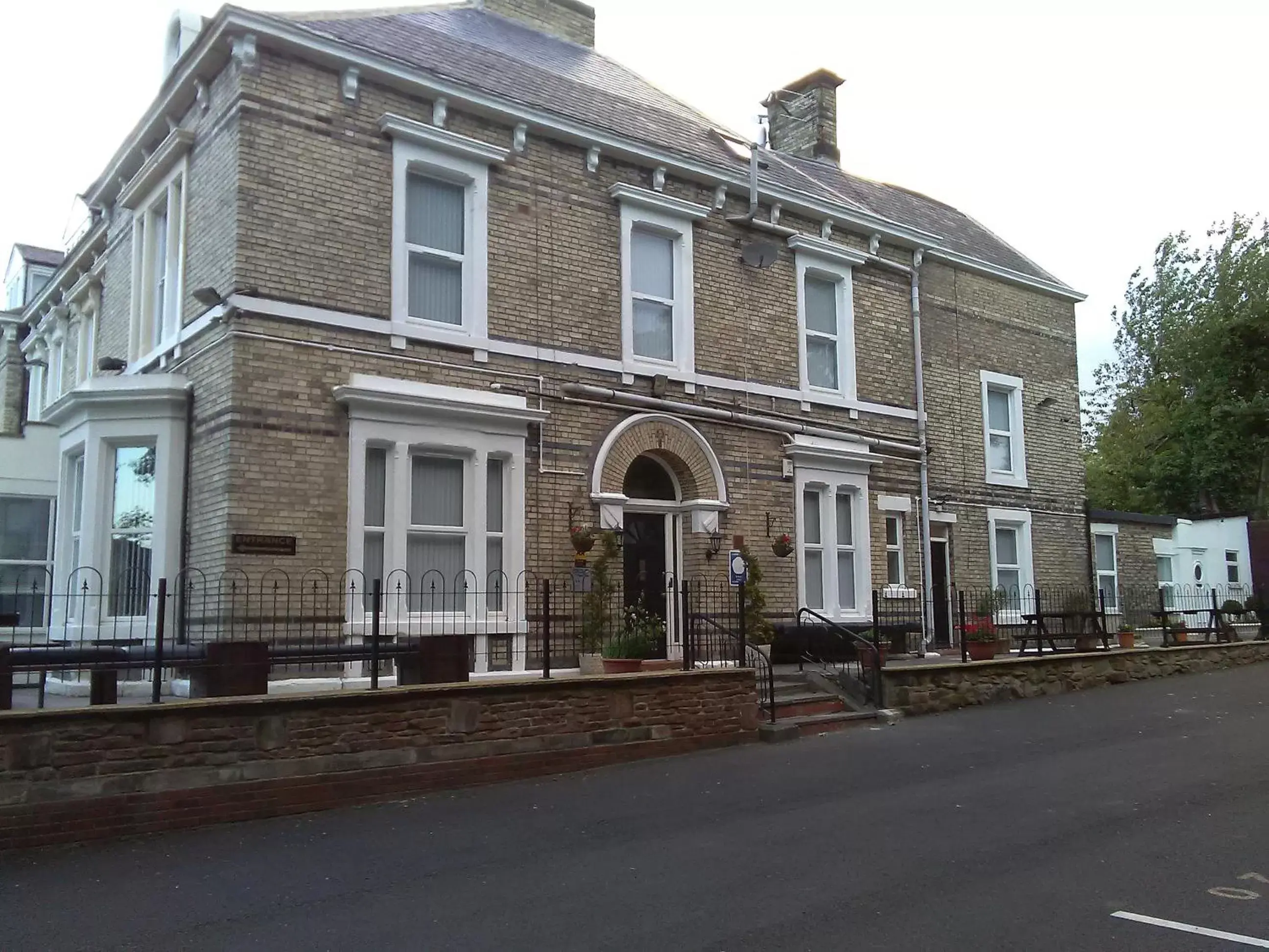 Facade/entrance, Property Building in Clifton Hotel & Bar Newcastle