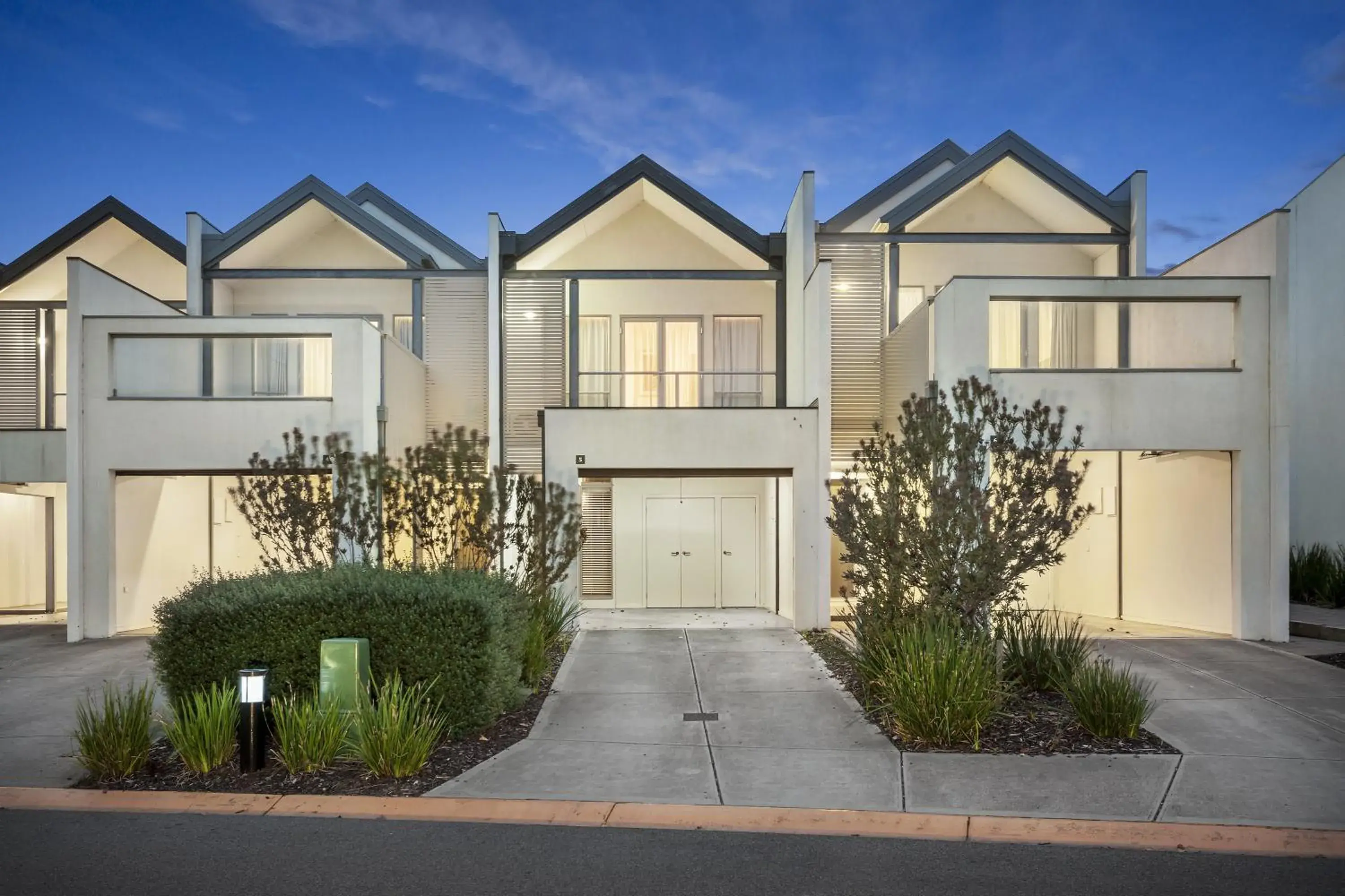 Property Building in Quest Sanctuary Lakes Apartments