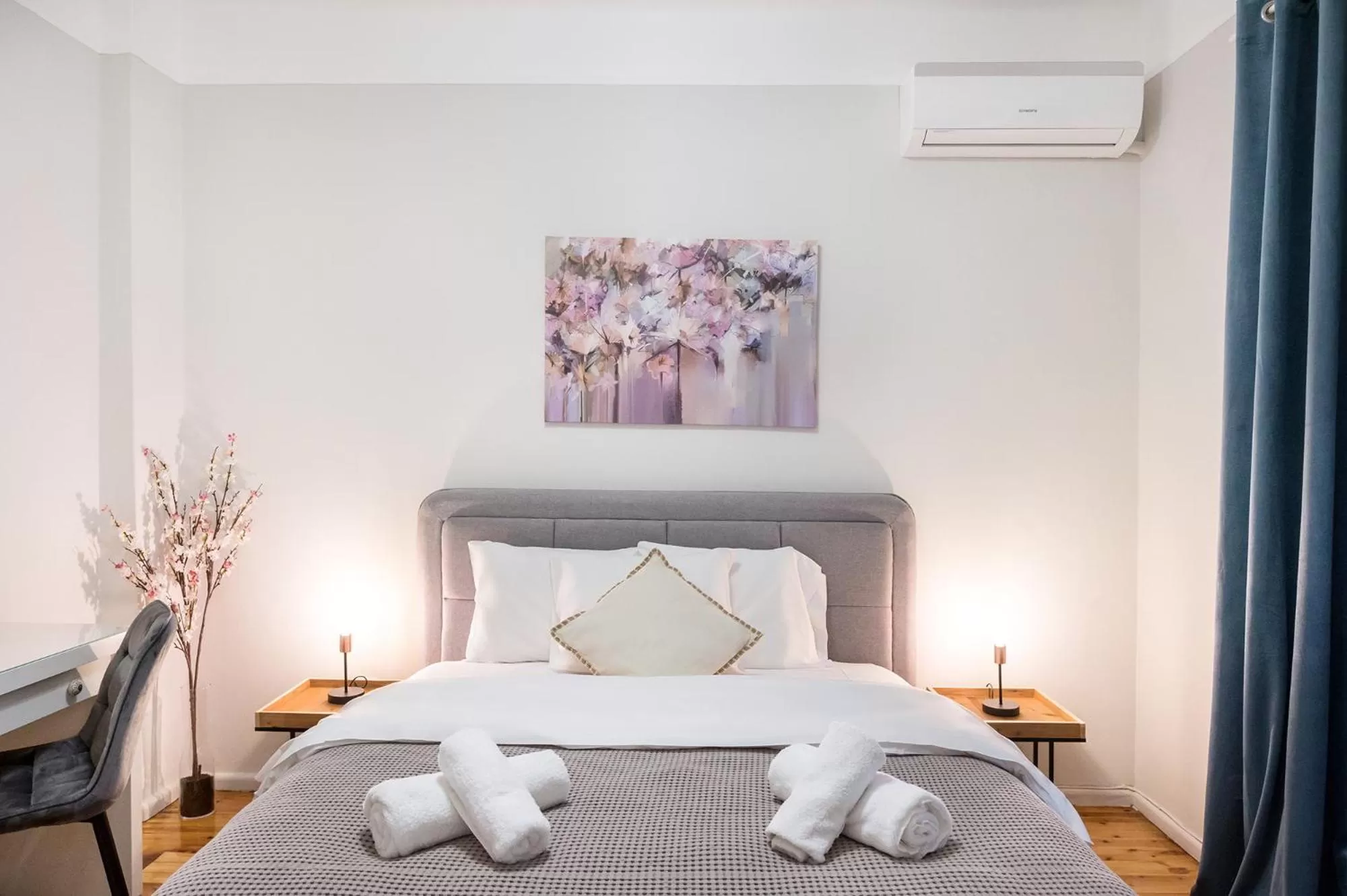 Bed in Porto Sea View Apartments - Kypriou