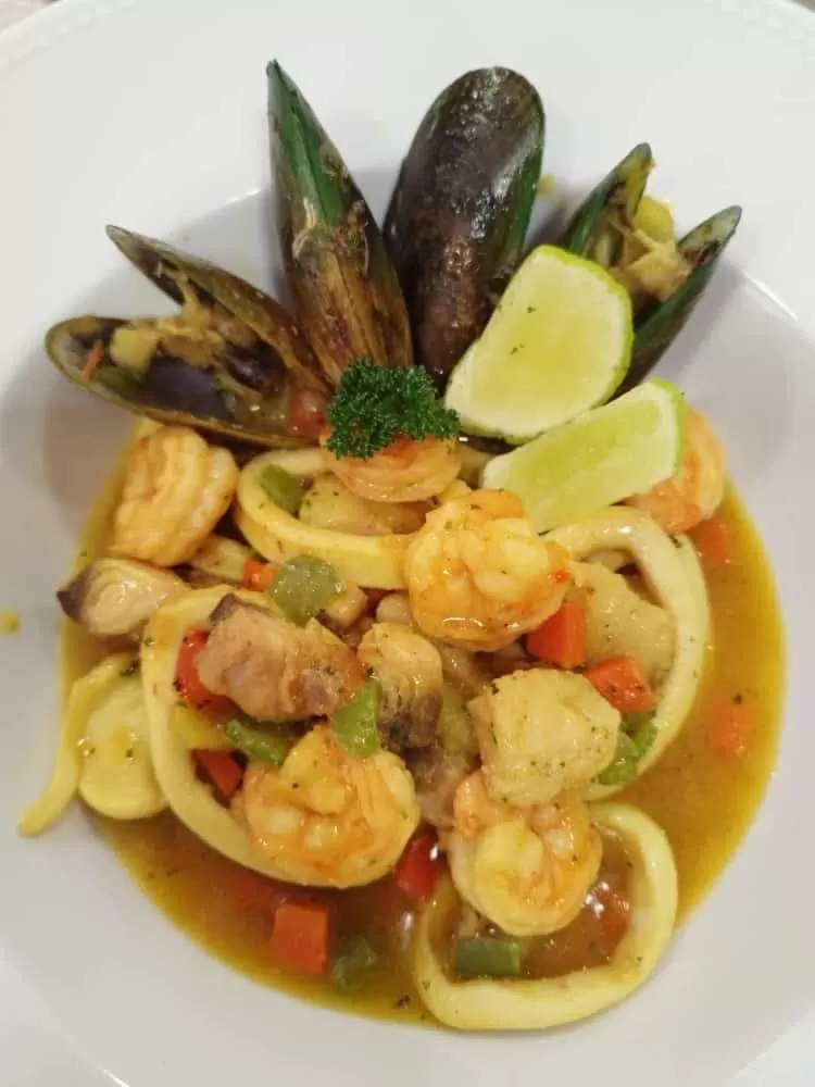 Food in Sunset Boutique Hotel All Suites