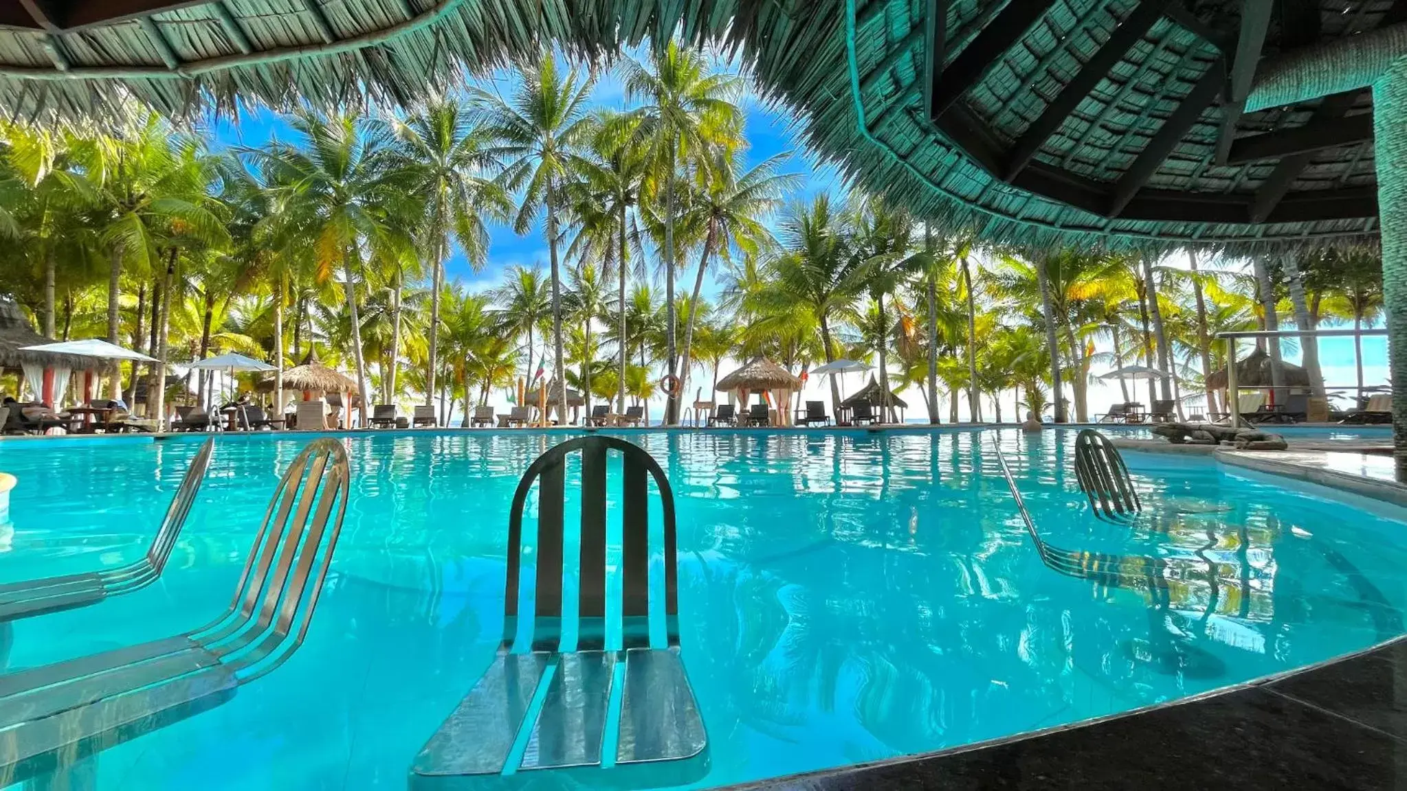 Swimming Pool in Coco Grove Beach Resort, Siquijor Island