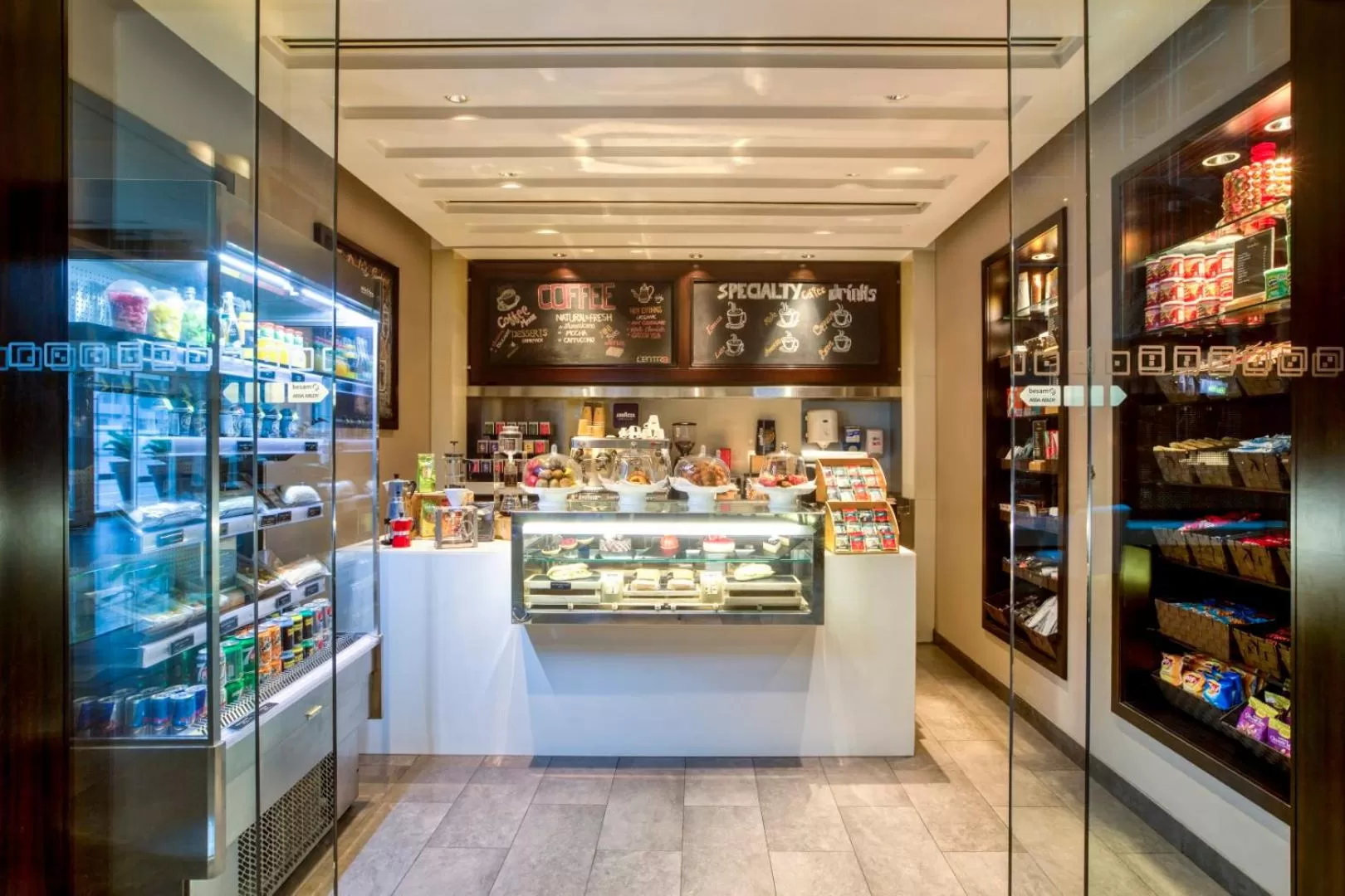 On-site shops in Centro Barsha - by Rotana