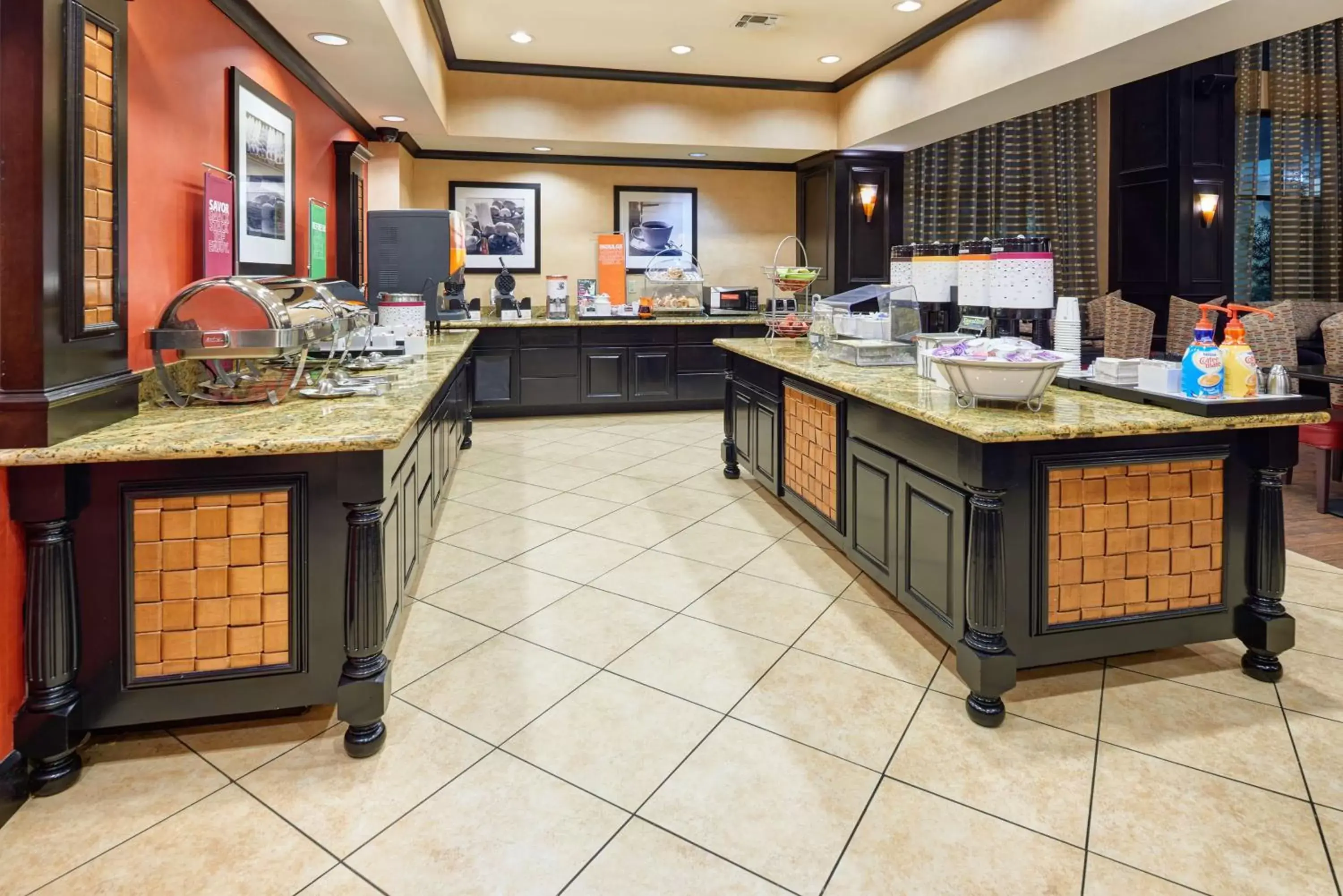 Breakfast, Restaurant/Places to Eat in Hampton Inn & Suites Waco-South