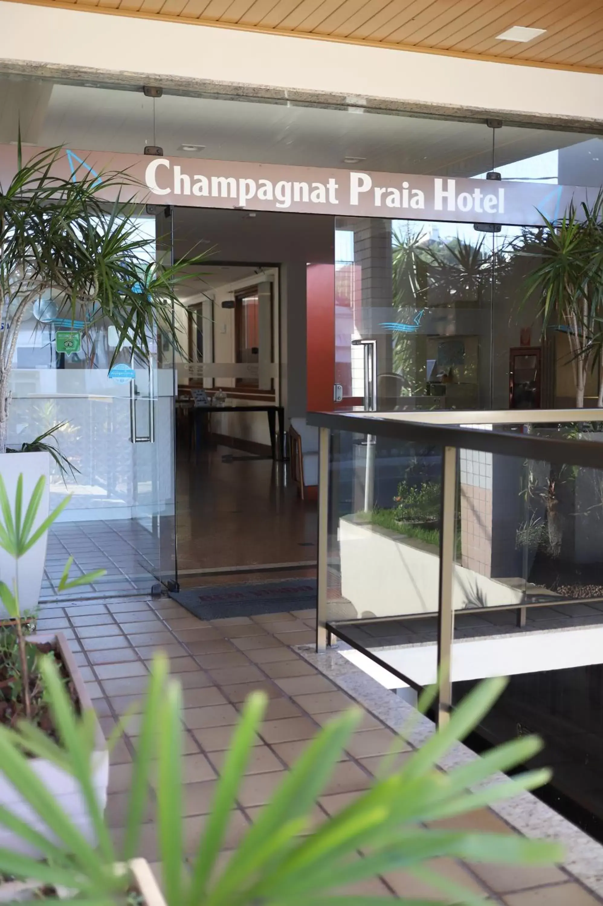 Facade/entrance in Champagnat Praia Hotel