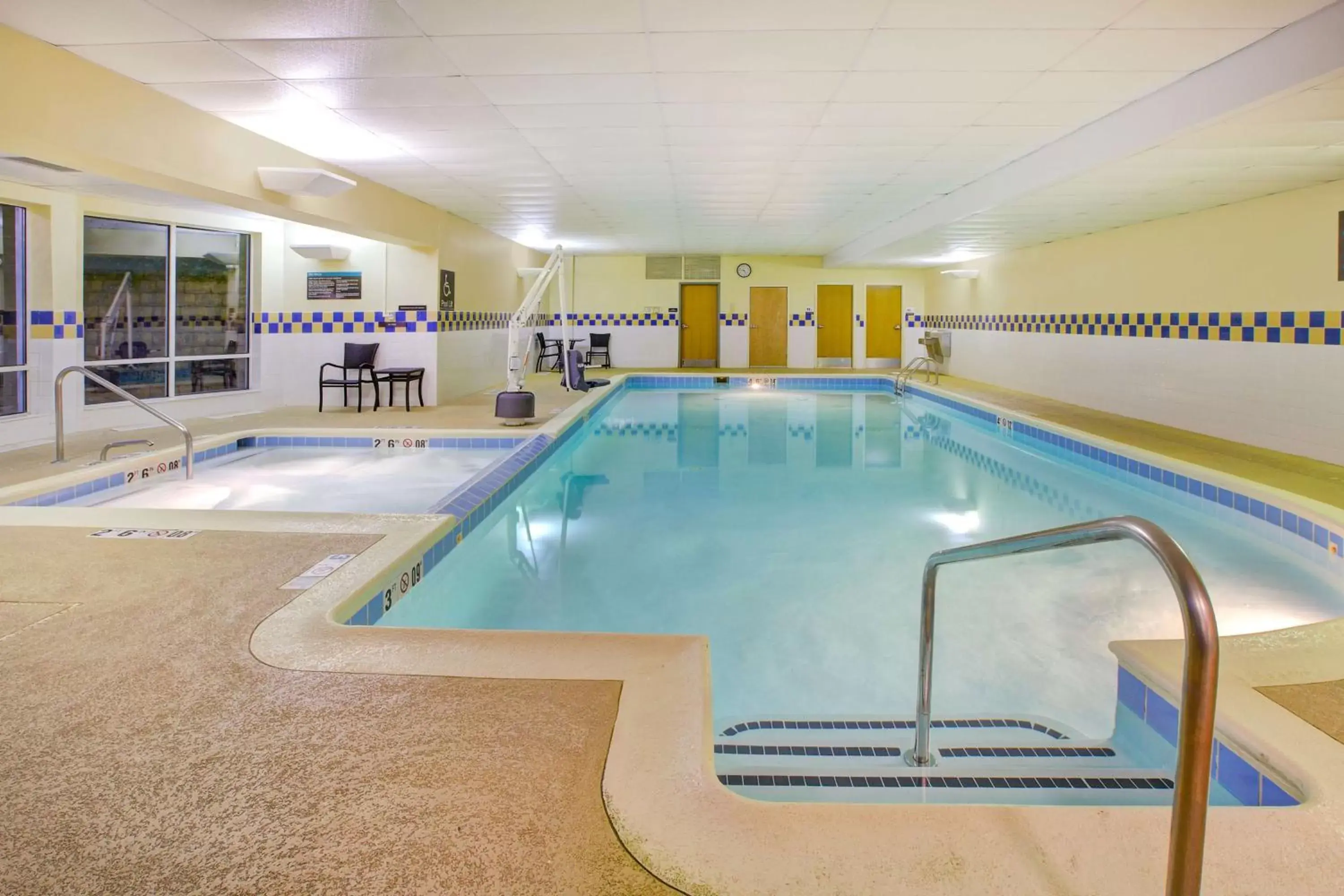 Pool view, Swimming Pool in Hilton Garden Inn Chesterton