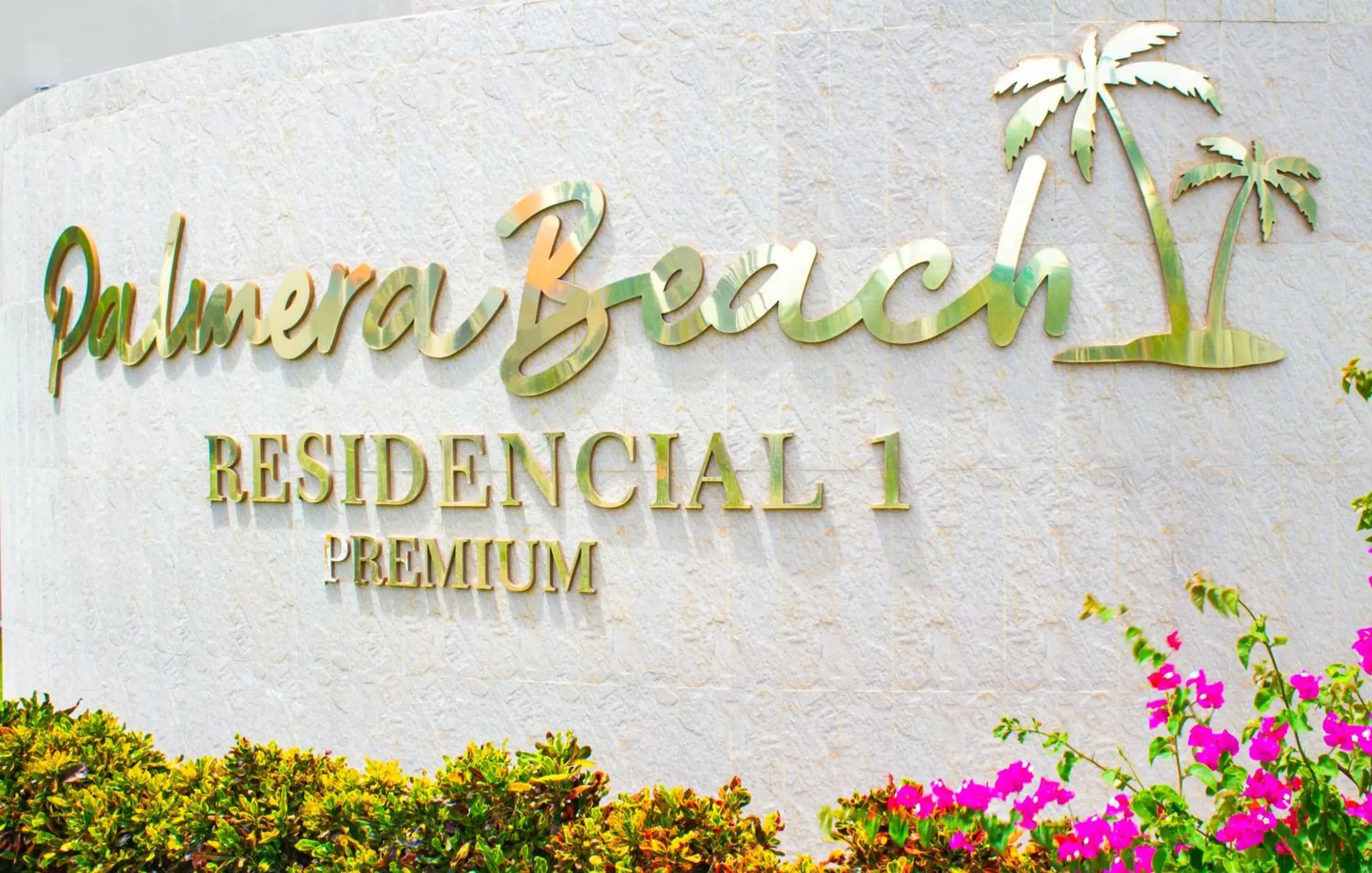 Property Logo/Sign in Playa Palmera Beach Resort