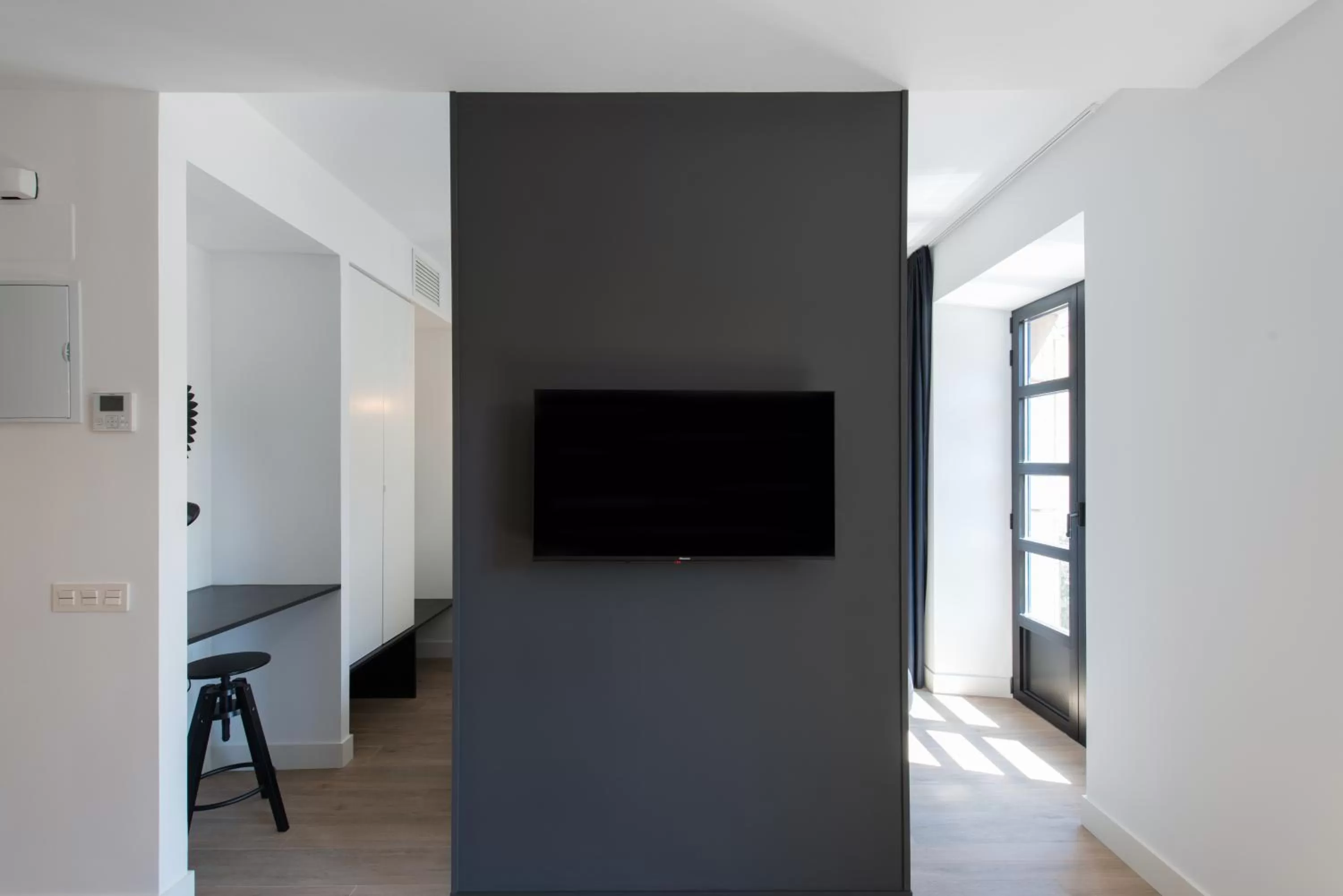 TV and multimedia in Santa Catalina Suites Gijón