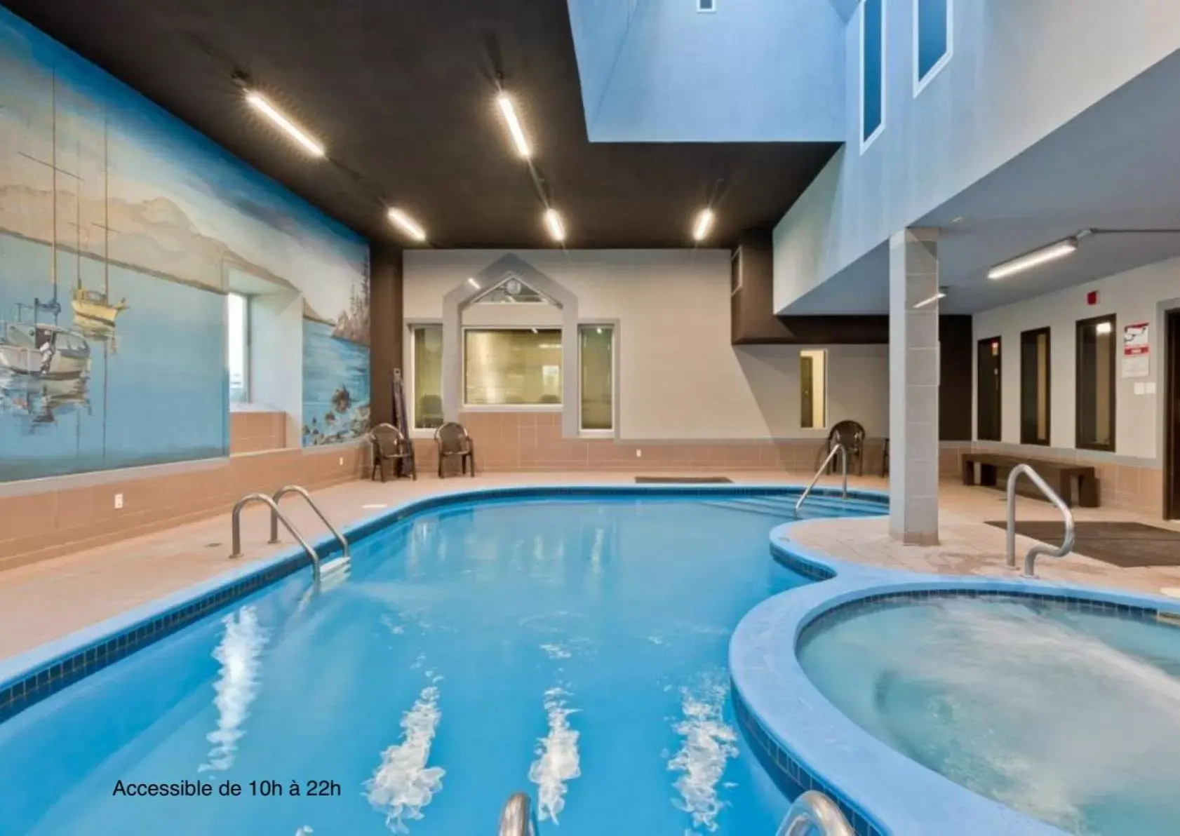 Hot Tub, Swimming Pool in Magog Waterfront Studio 106