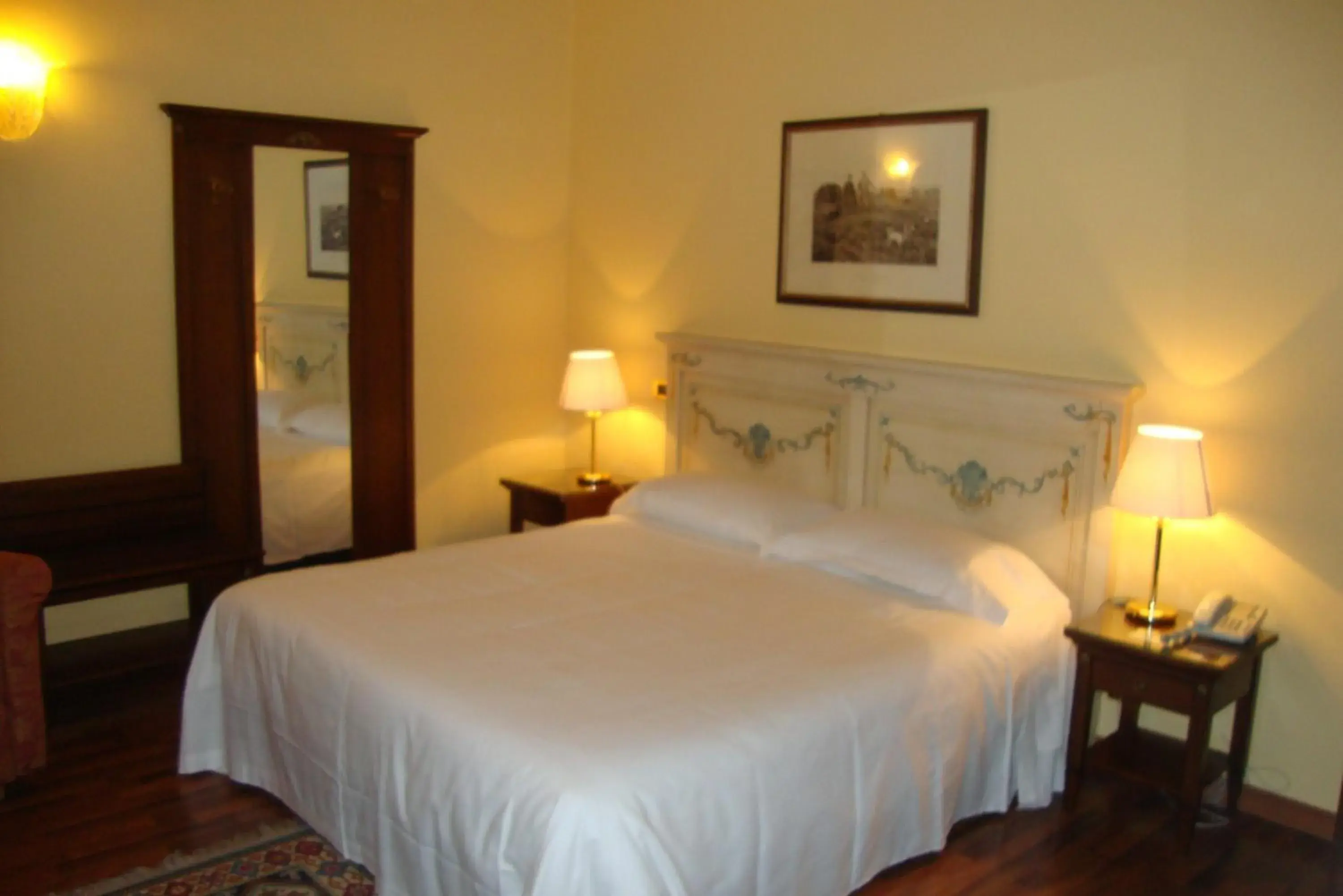 Bed in Hotel La Loggia