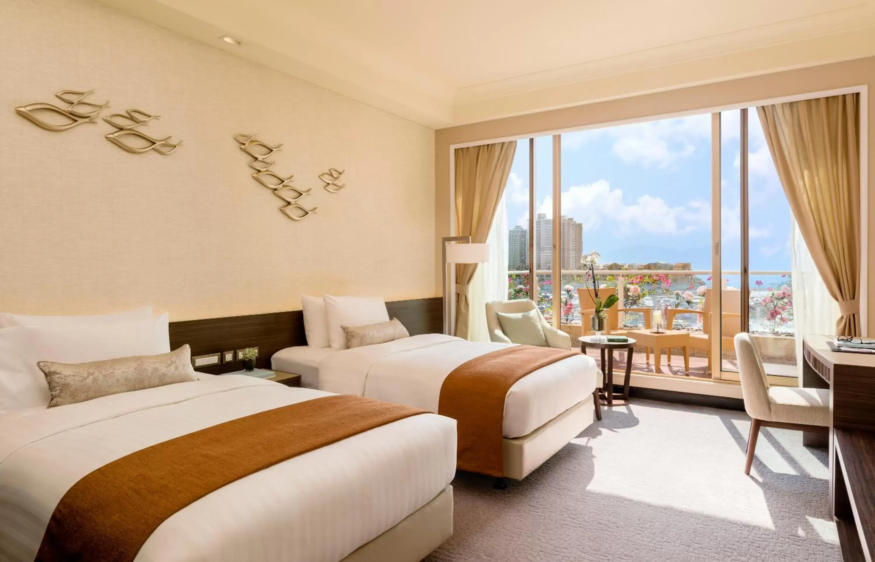 Balcony/Terrace in Hong Kong Gold Coast Hotel