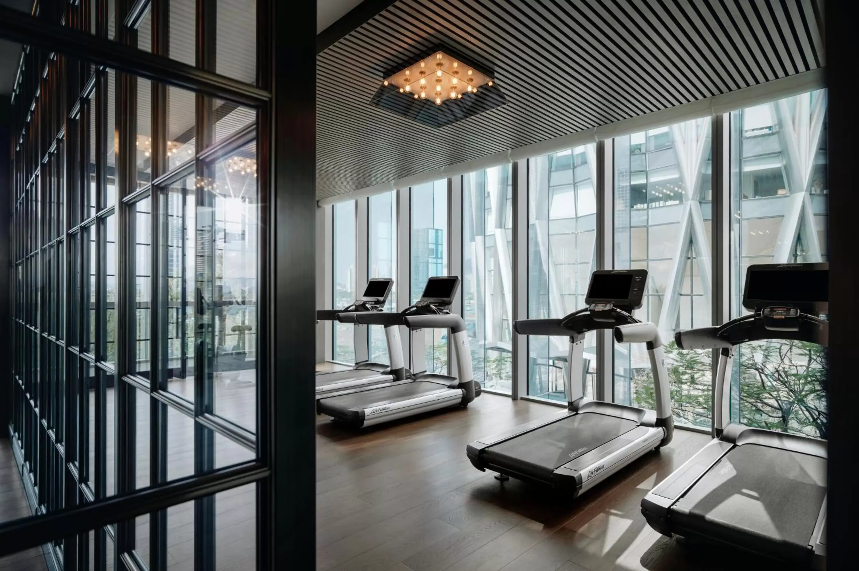 Fitness centre/facilities in Andaz Shenzhen Bay Fitness centre/facilities in Andaz Shenzhen Bay