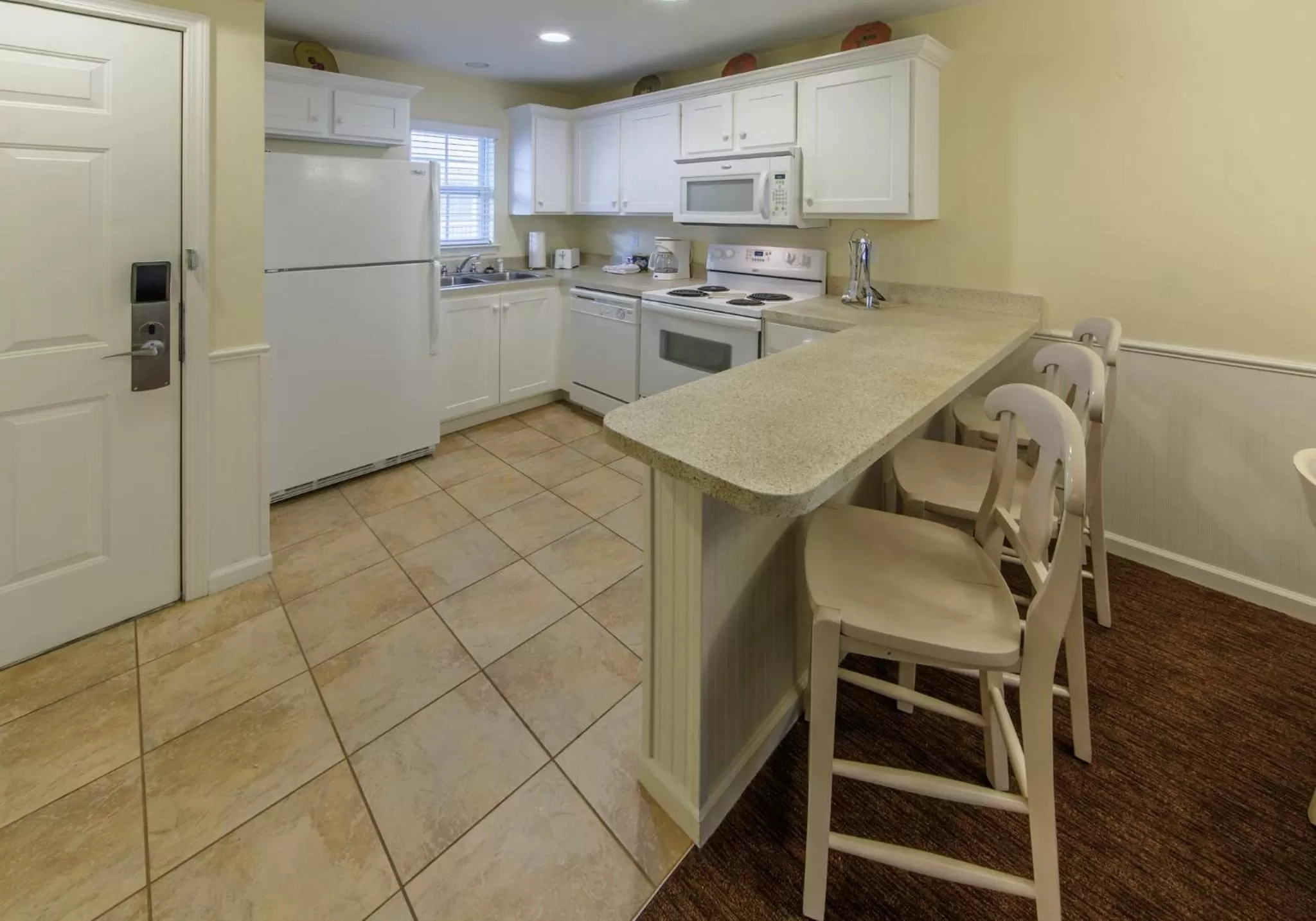 Photo of the whole room in Holiday Inn Club Vacations Oak n Spruce Resort in the Berkshires