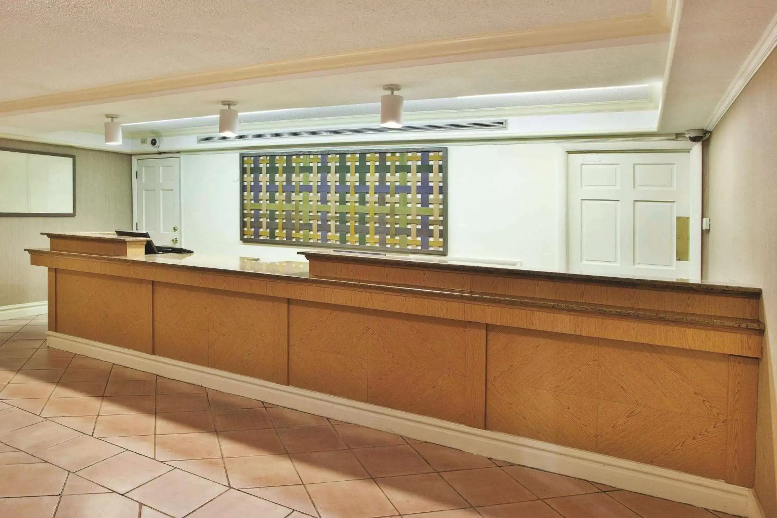 Lobby or reception, Lobby/Reception in La Quinta Inn by Wyndham Savannah Midtown